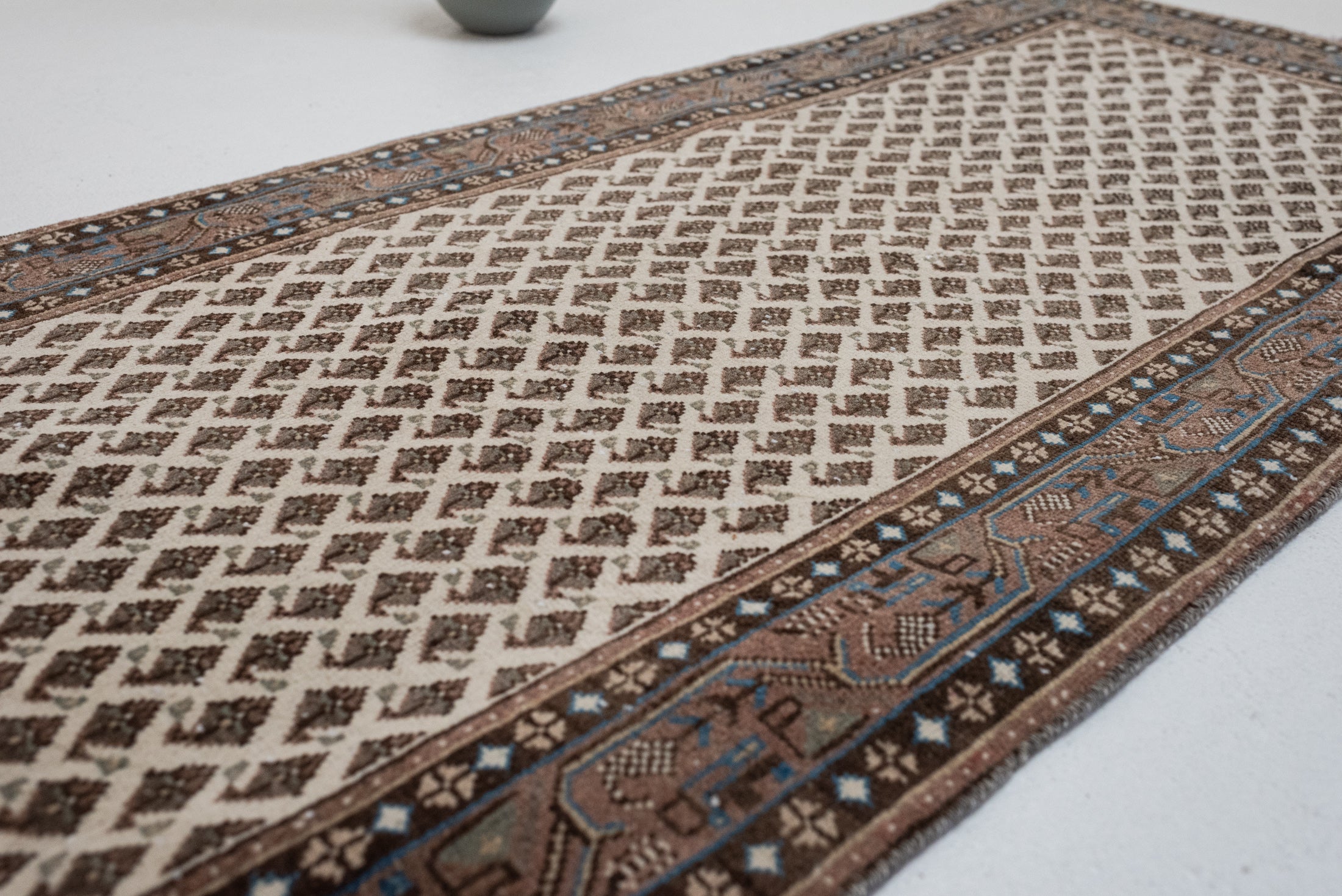2&#39;6 x 10&#39;3 | Sereban Runner | R-3160