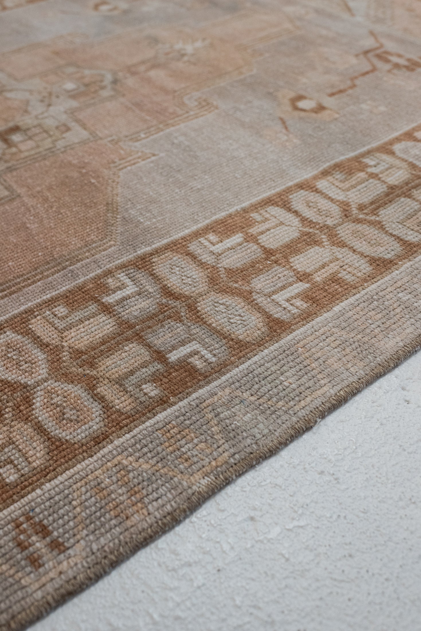 3&#39;10 x 7&#39;9 | Medium Light Anatolian Rug | W-3163