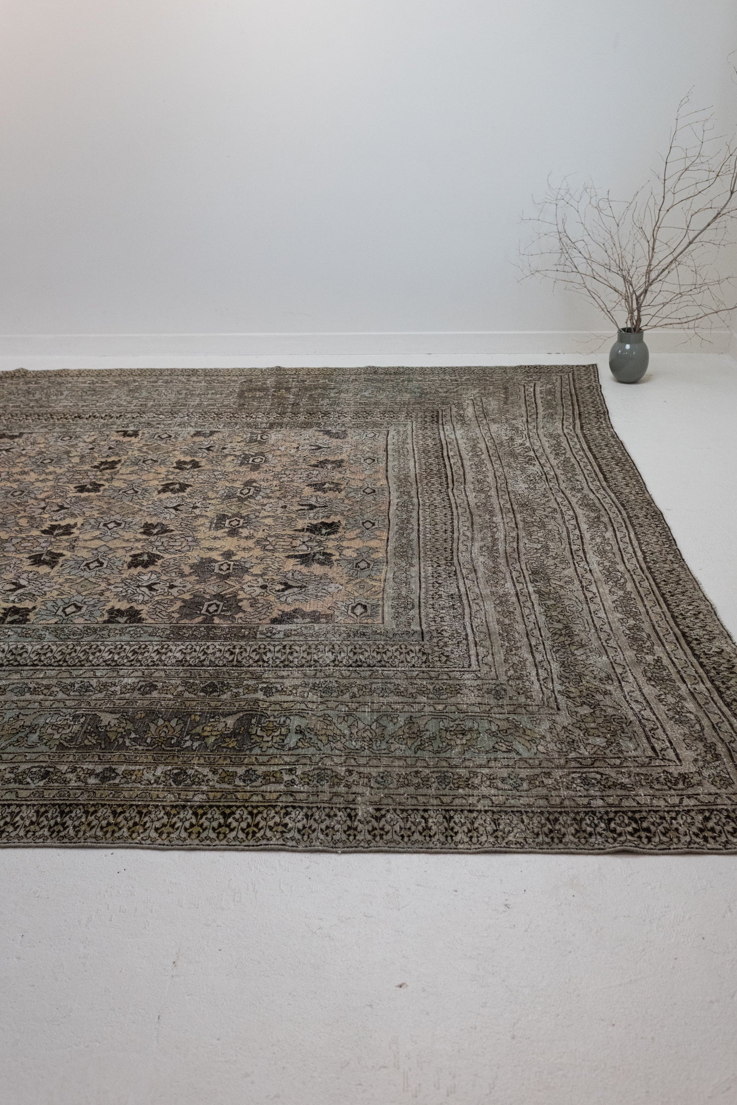 10&#39;0 x 12&#39;4 | Extra Large Vintage Rug | L-3184