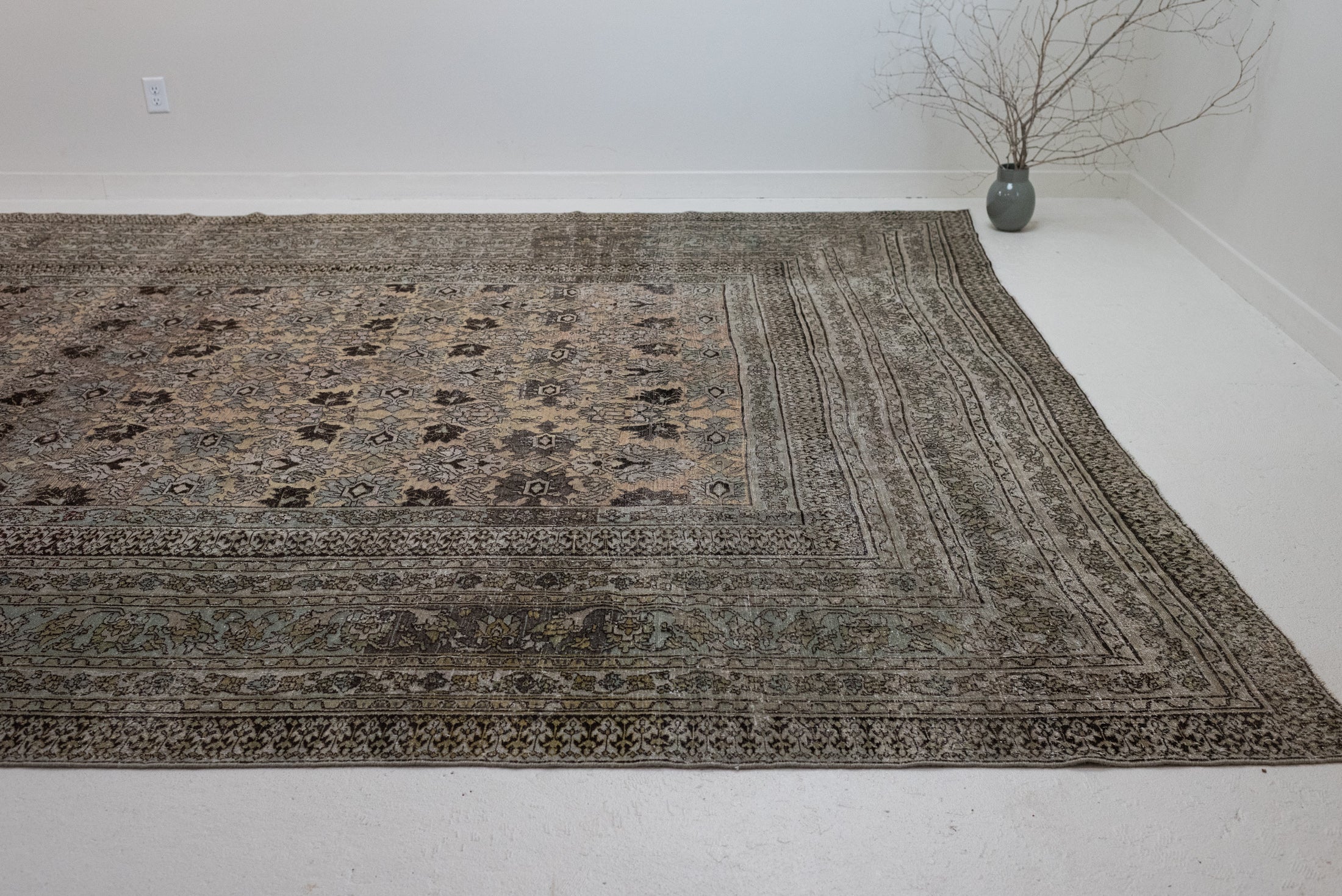 10&#39;0 x 12&#39;4 | Extra Large Vintage Rug | L-3184