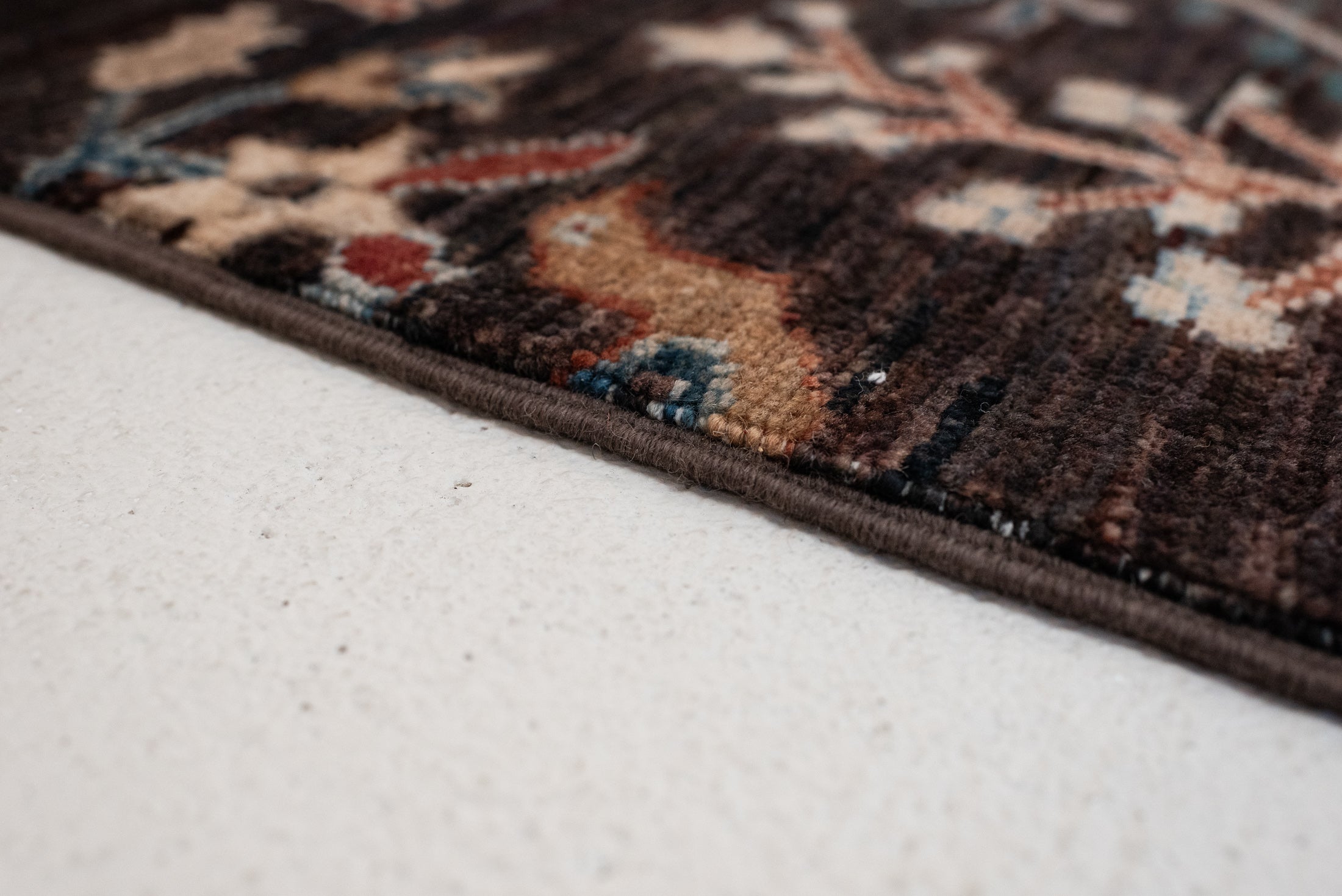 3&#39;11 x 5&#39;11 | Medium Bird Rug | N-3181
