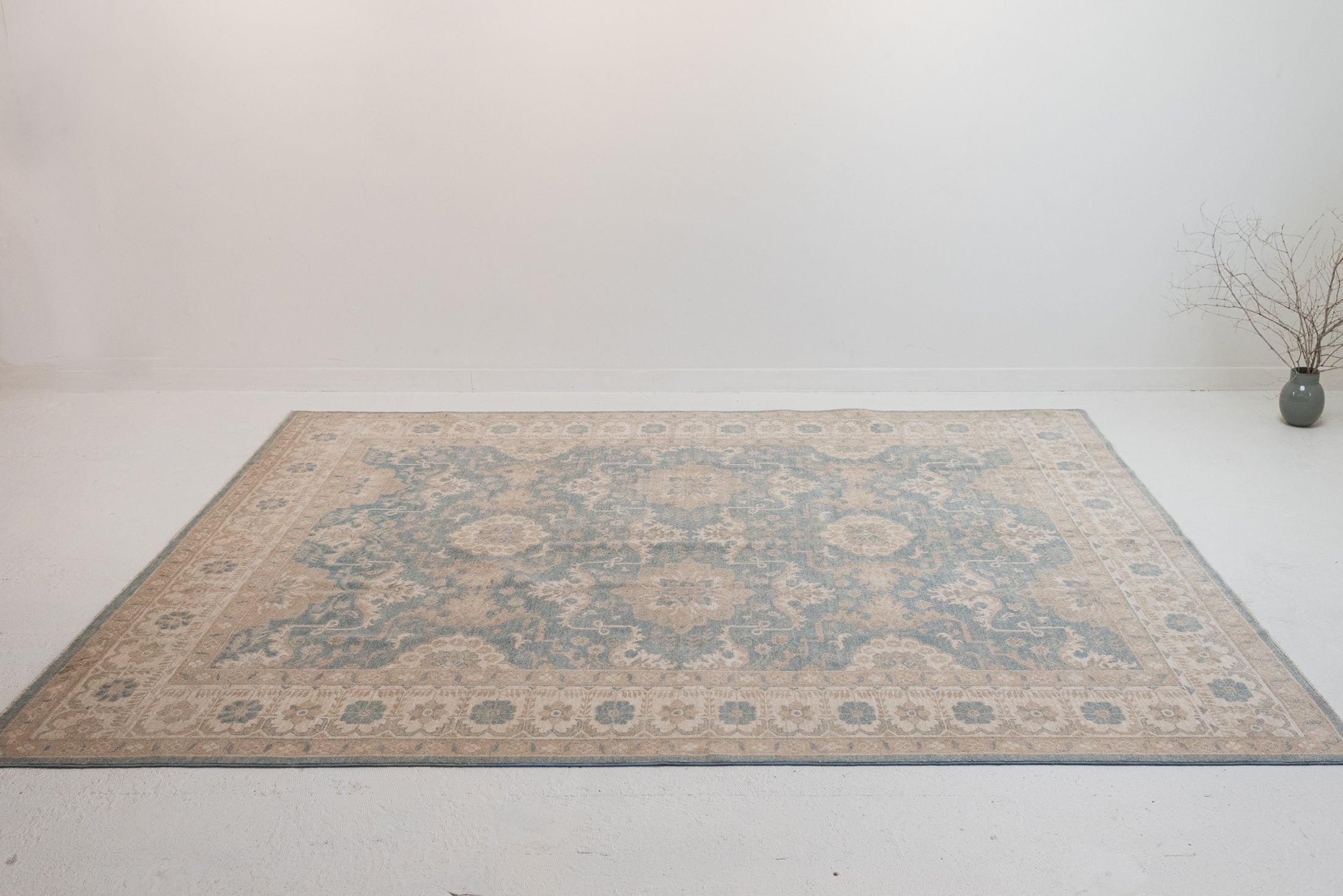 8&#39;0 x 9&#39;10 | New Light Blue Large Rug | D-3180