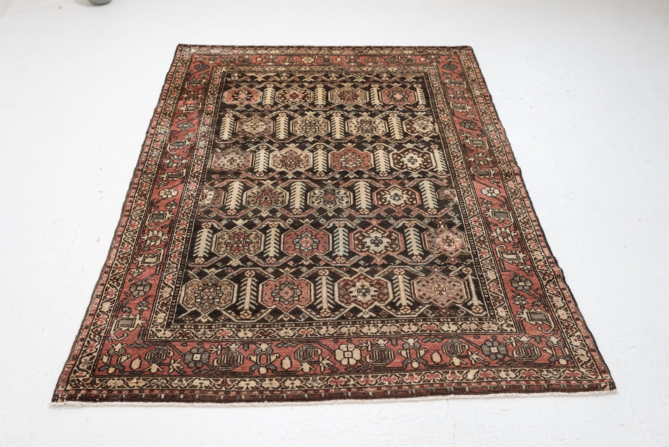4'3 x 5'11 | CE-W-4368