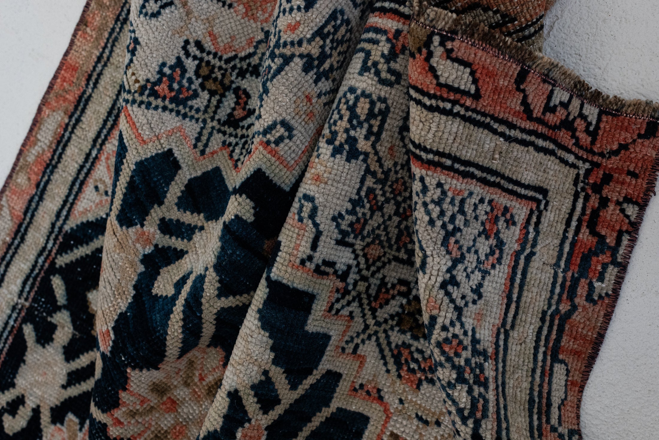 Reserved | BP | 3&#39;3 x 11&#39;10 | Beautiful Vintage Runner | R-3149