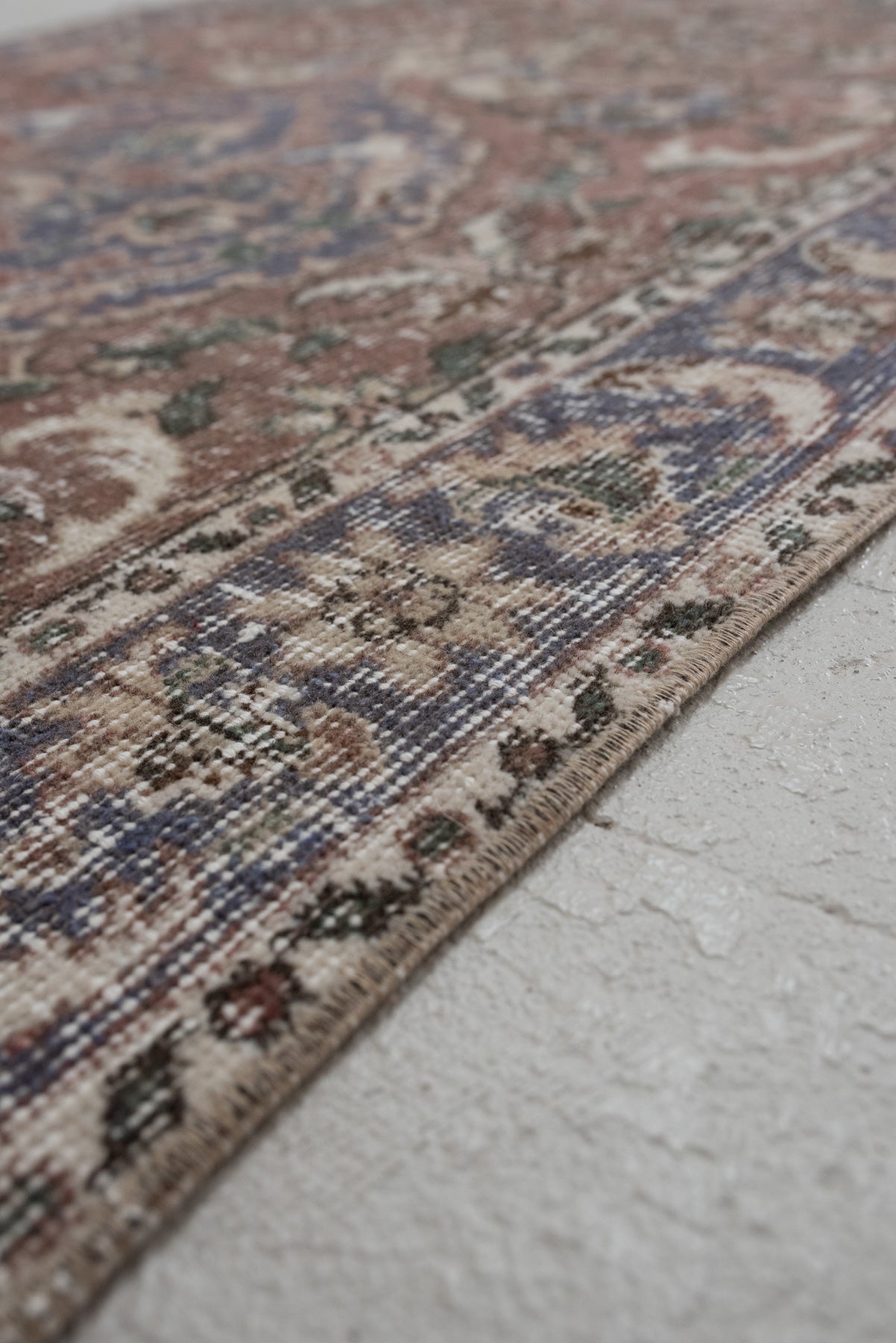 4&#39;1 x 6&#39;11 | Muted Medium Rug | N-2614