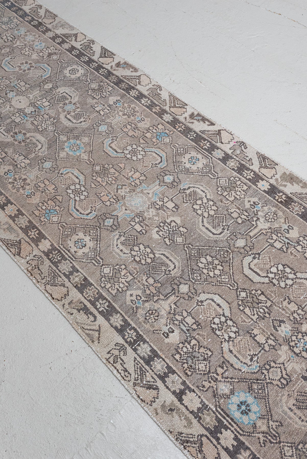 2&#39;10 x 12&#39;3 | Malayer Runner | R-2646