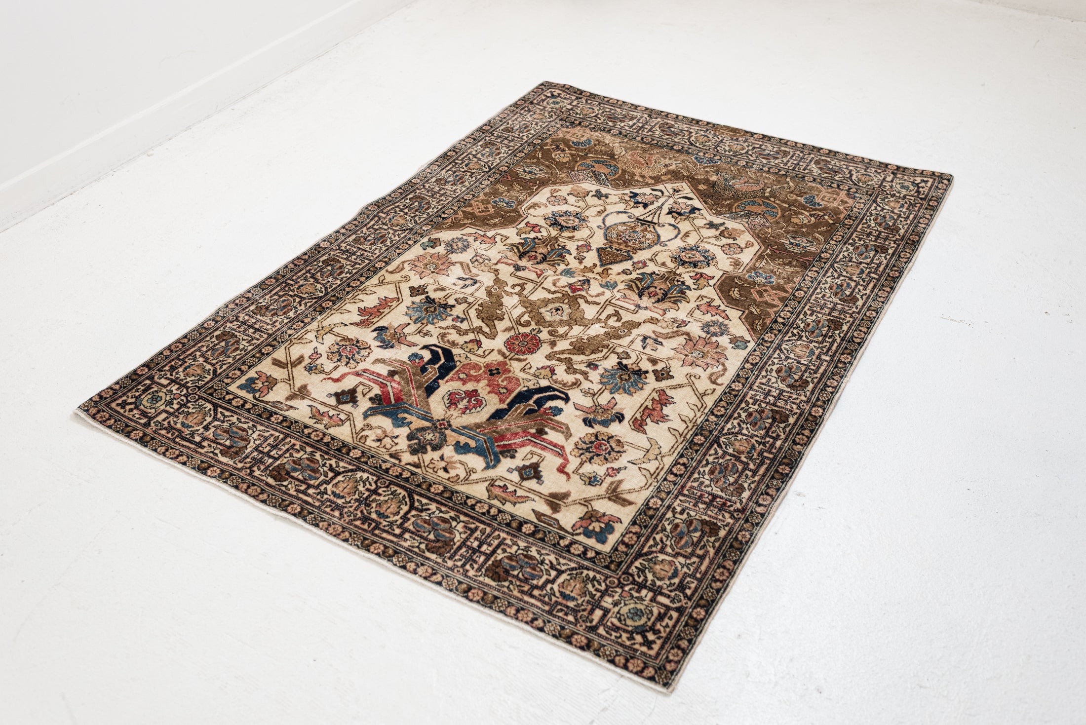 3'9 x 5'4 | CE-W-4370