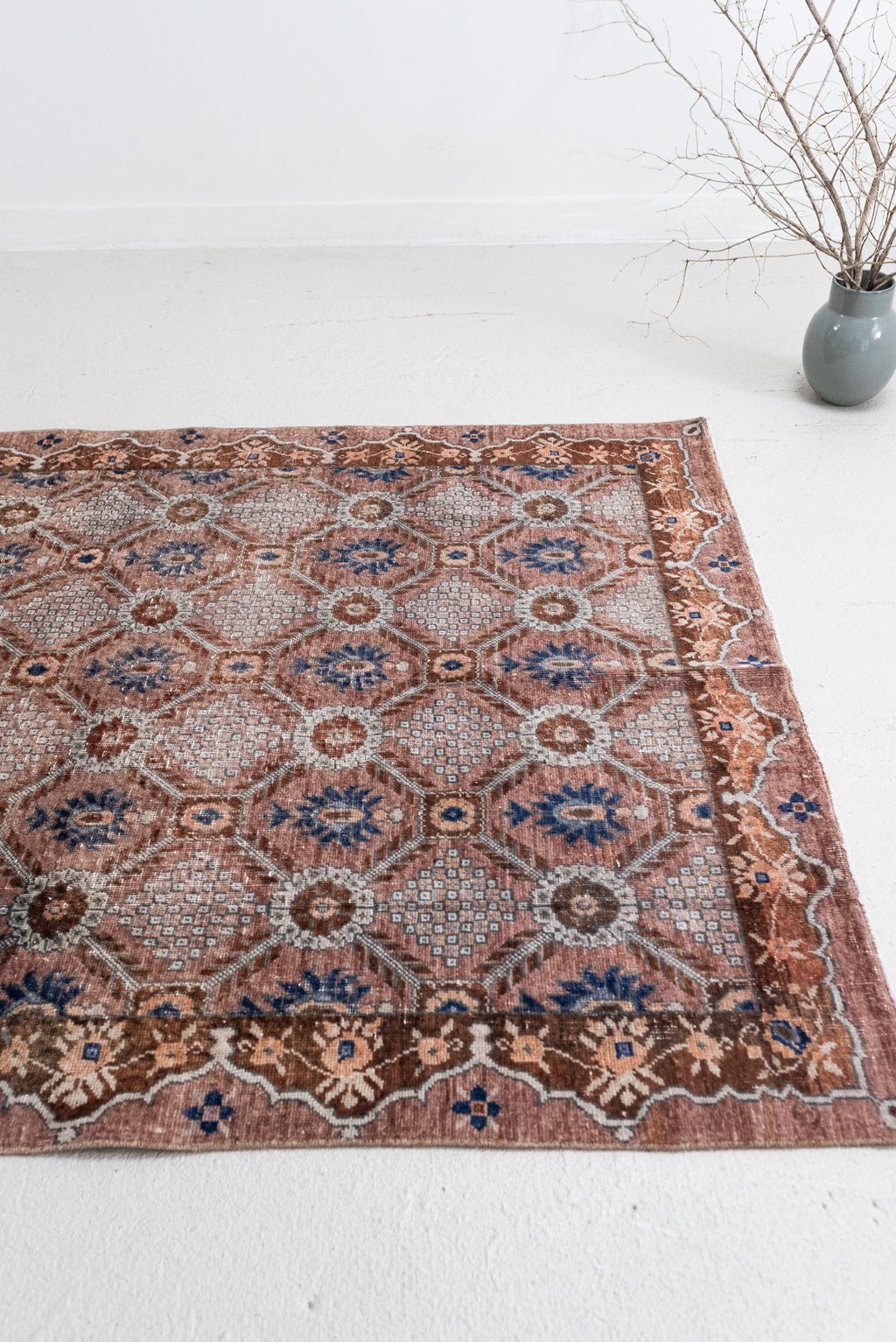 4'4 x 7'0 | W-2668 – Curio Rugs
