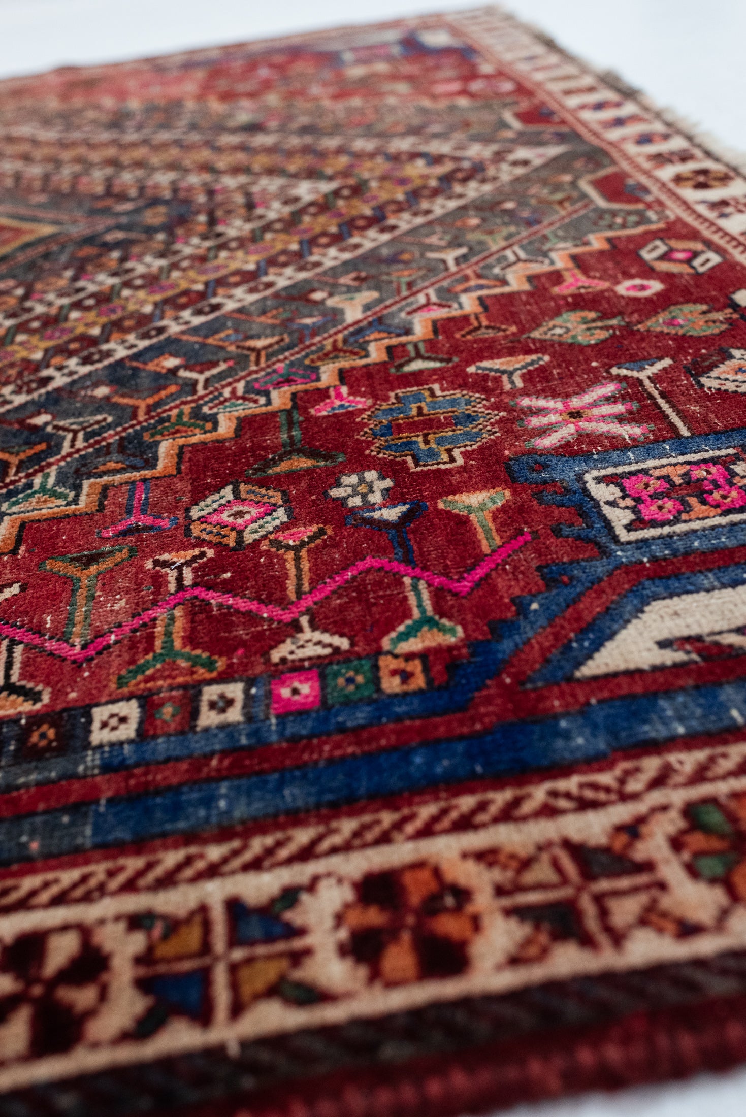 5&#39;9 x 7&#39;10 | Colorful Vintage Hamadan Rug | A-3196