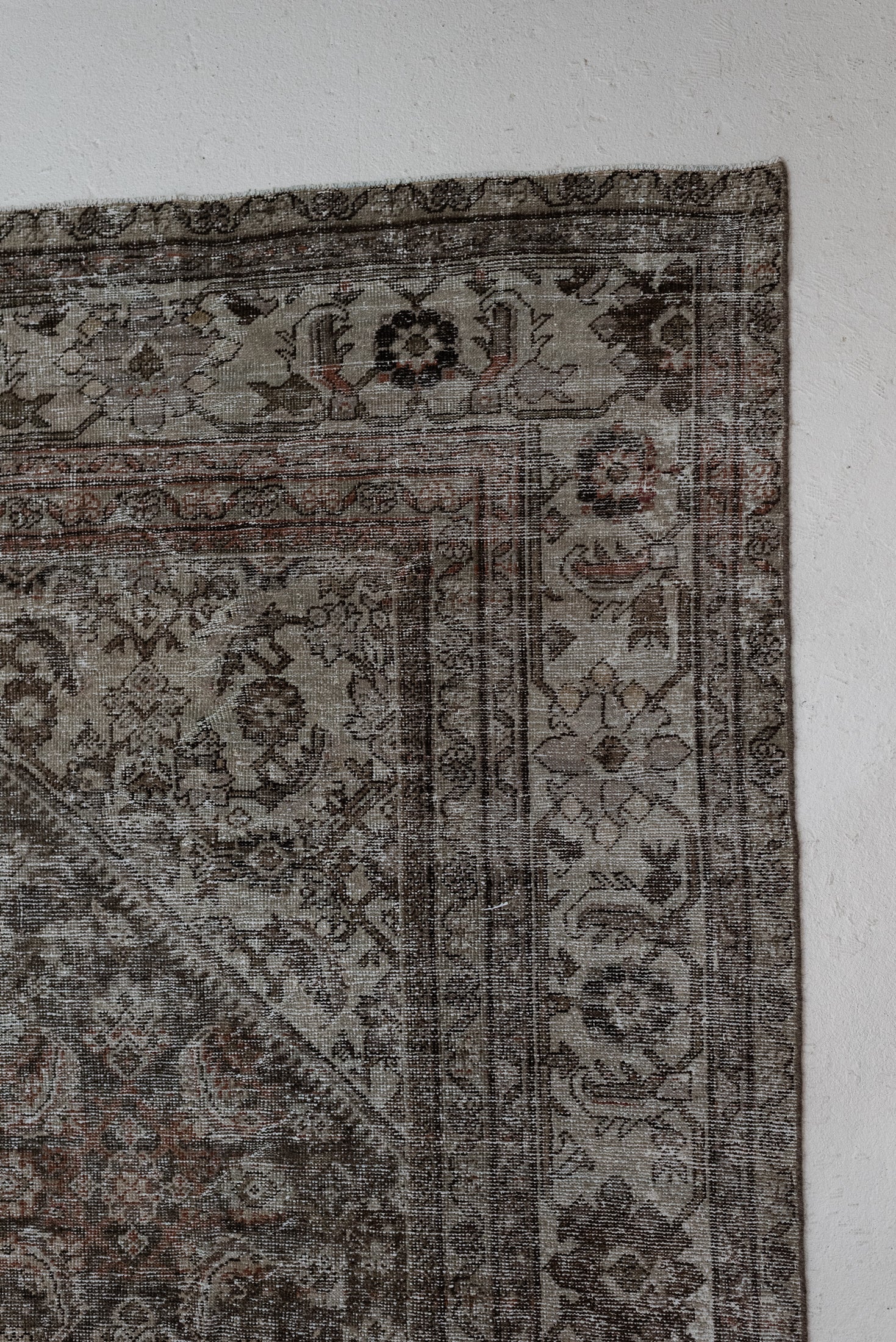 10&#39;5 x 13&#39;3 | Extra Large Vintage Mahal | L-3216