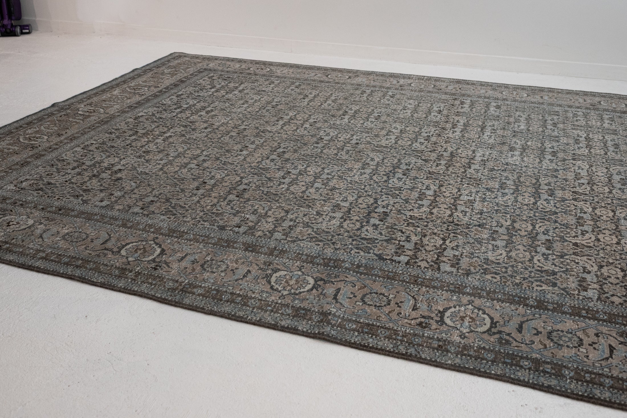 9&#39;5 x 12&#39;7 | Beautiful 1930s Tabriz Rug | L-3272