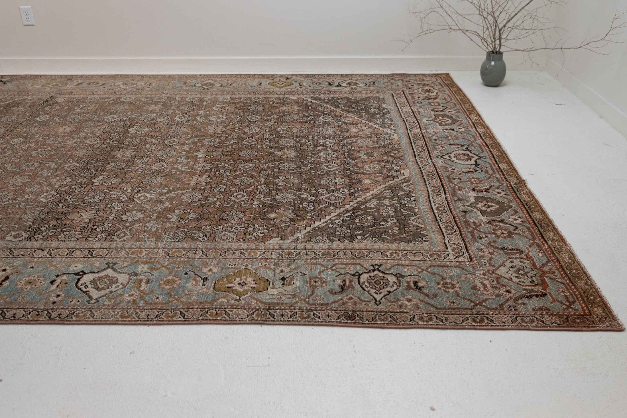 8&#39;10 x 11&#39;8 | Classic Large Vintage Mahal | L-3271