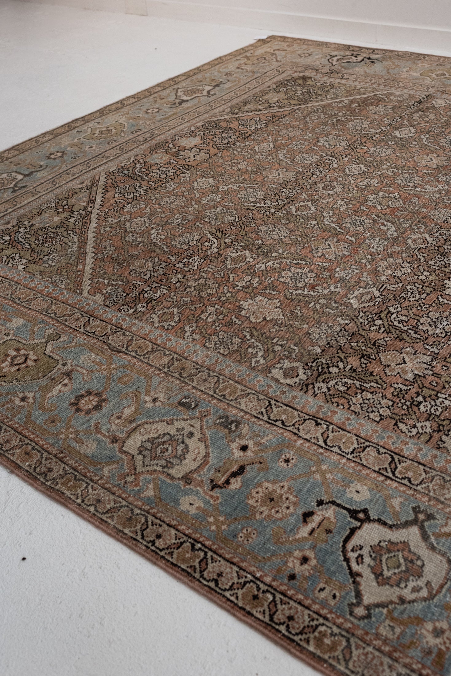 8&#39;10 x 11&#39;8 | Classic Large Vintage Mahal | L-3271