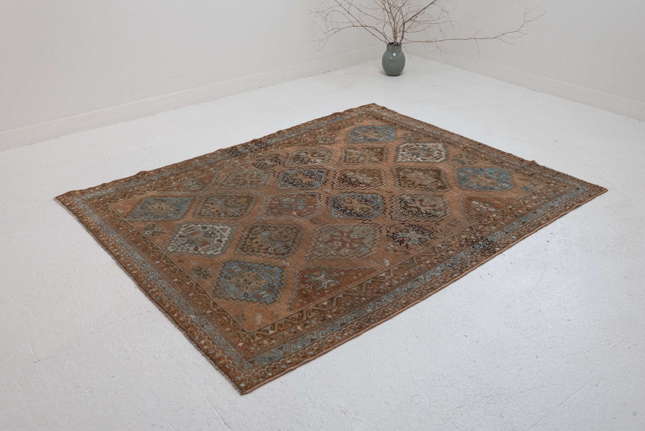 5&#39;0 x 6&#39;3 | Medium Vintage Rug | W-3275