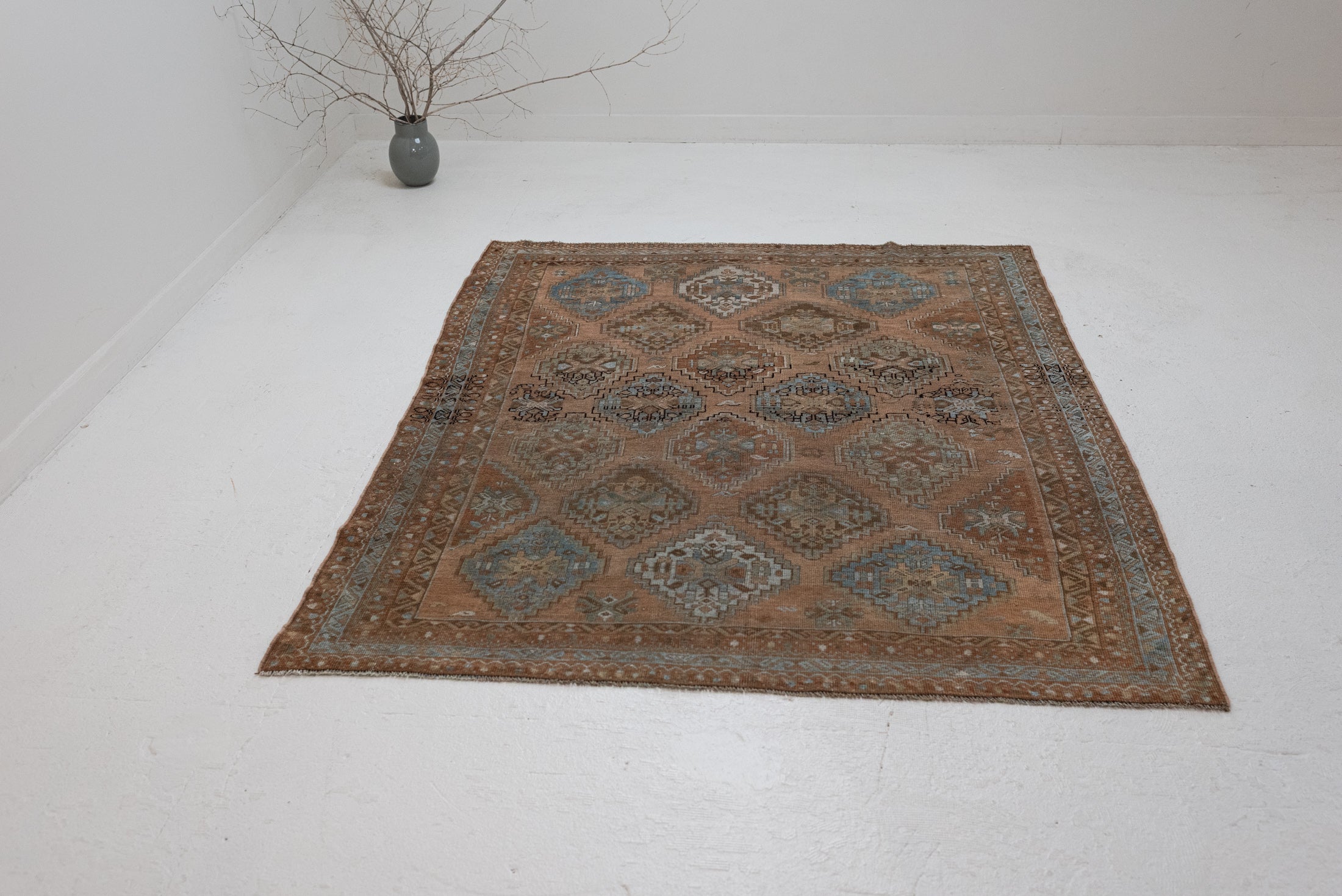 5&#39;0 x 6&#39;3 | Medium Vintage Rug | W-3275