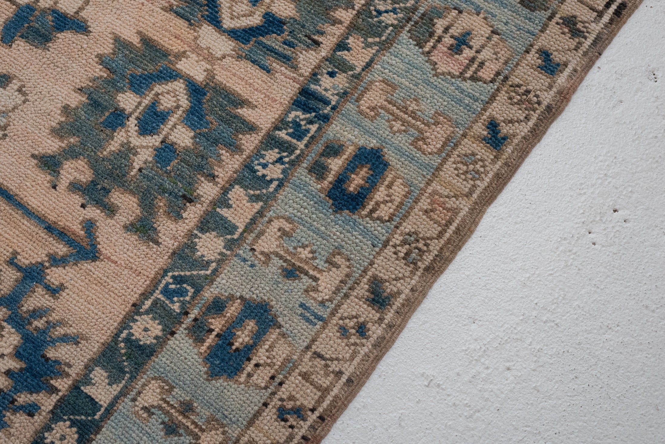 4&#39;5 x 7&#39;0 | 1970s Medium Oushak Scatter Rug | CE-W-3248