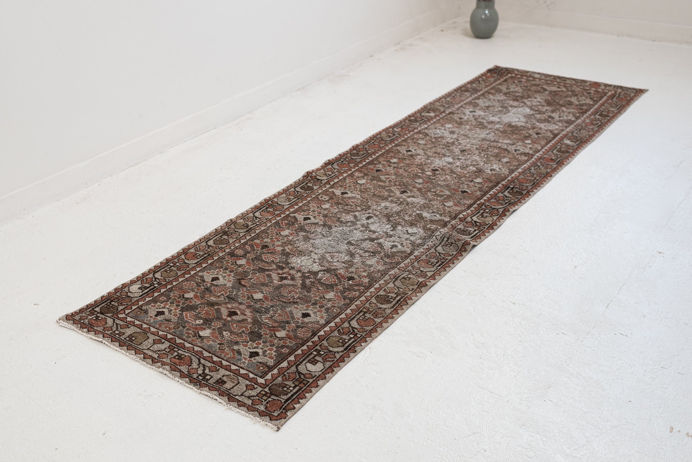 Reserved | OHMH | 2'6 x 9'0 | R-4122