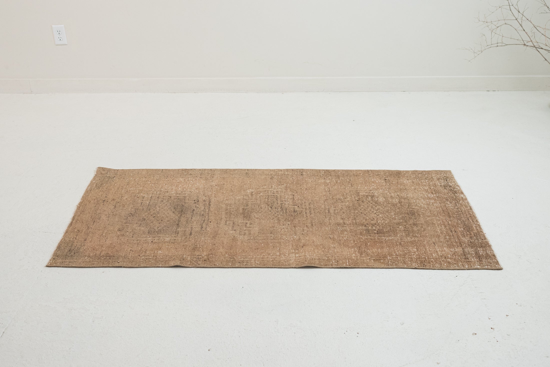 2&#39;8 x 5&#39;4 | Small Turkish Runner | CE-R-3240