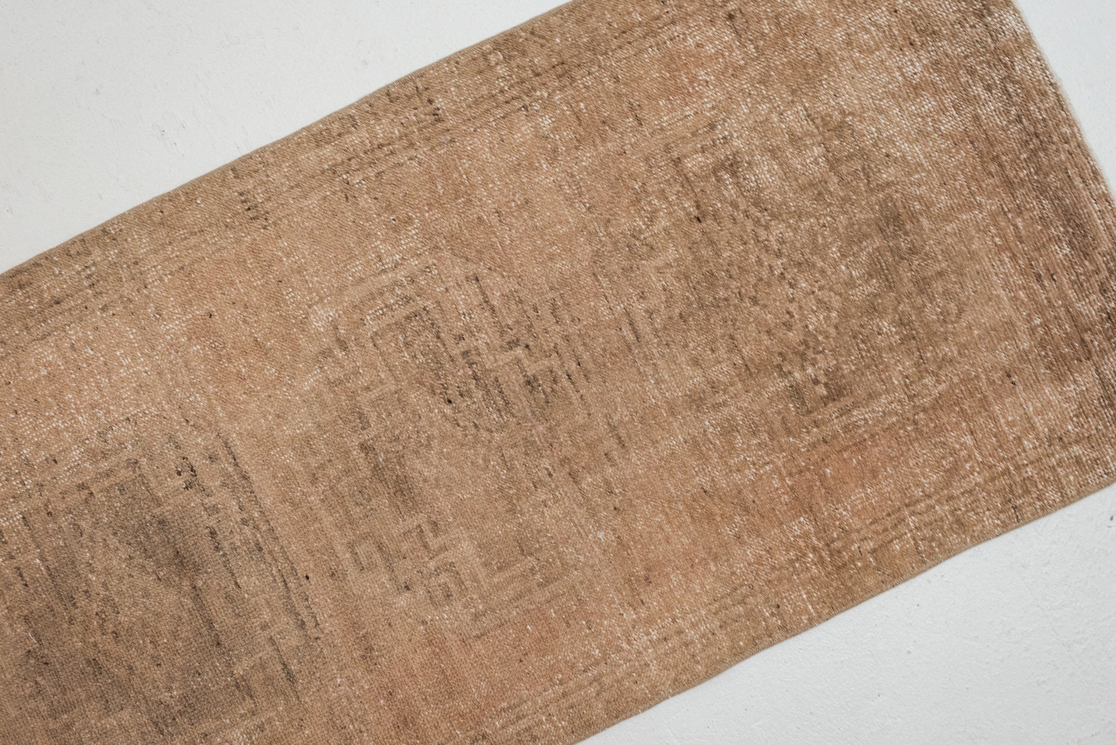 2&#39;8 x 5&#39;4 | Small Turkish Runner | CE-R-3240