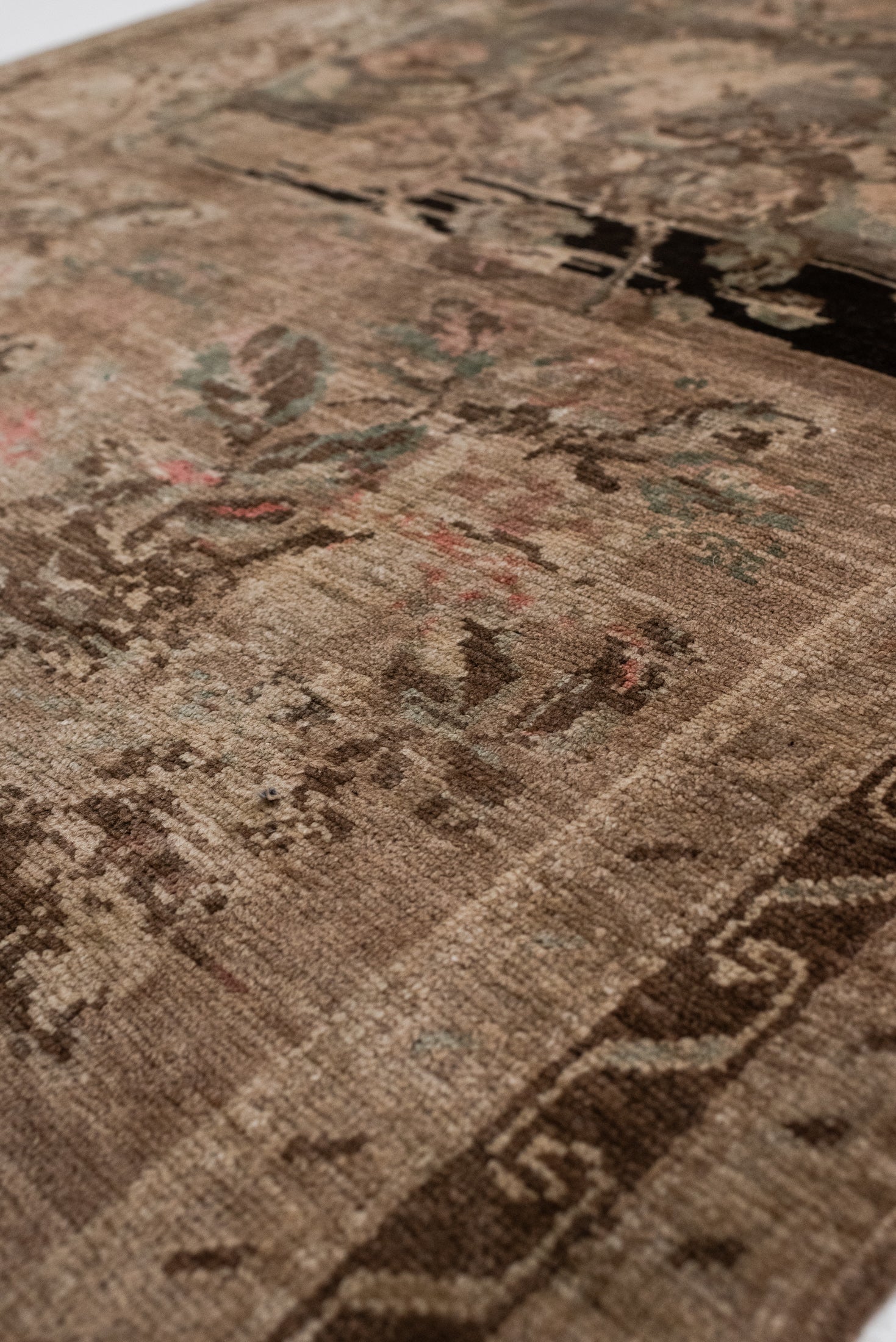 4&#39;3 x 10&#39;4 | Wide Floral Runner | CE-R-3244