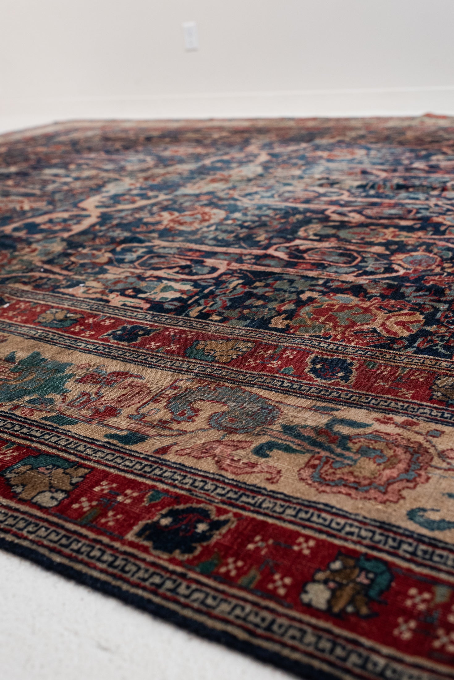8&#39;5 x 12&#39;1 | Large Antique Tabriz |  M-3284