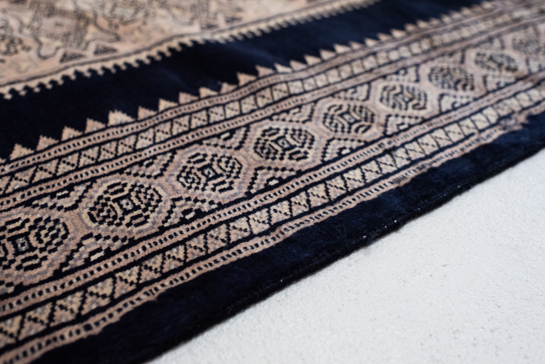 2&#39;6 x 6&#39;8 | Beautiful Vintage Bokhara Runner | R-3278