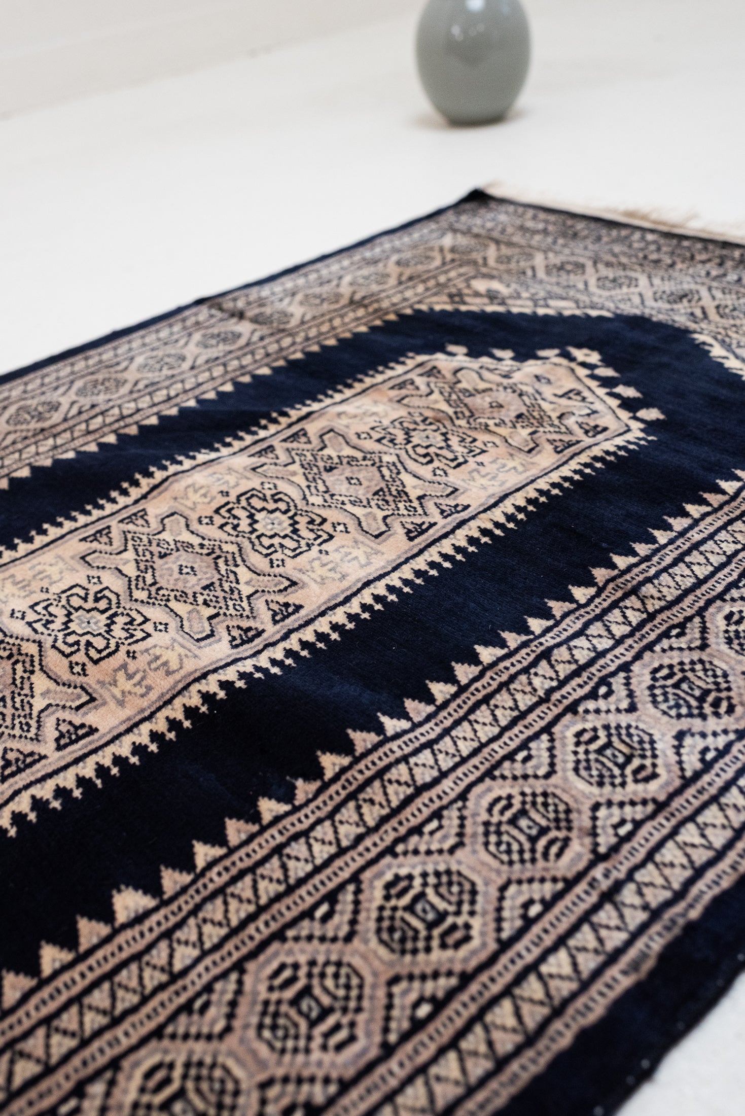 2&#39;6 x 6&#39;8 | Beautiful Vintage Bokhara Runner | R-3278