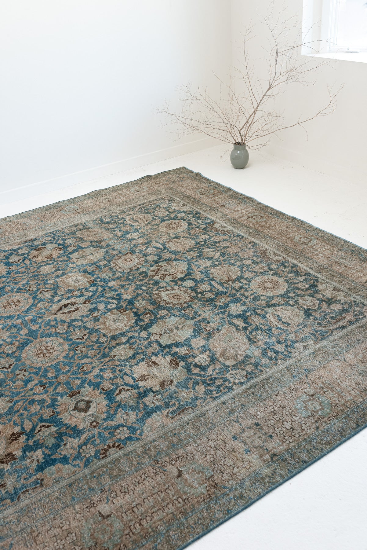 80.5×132\"Capricious” ViNTAGE TURKiSH RUG 80.5×132