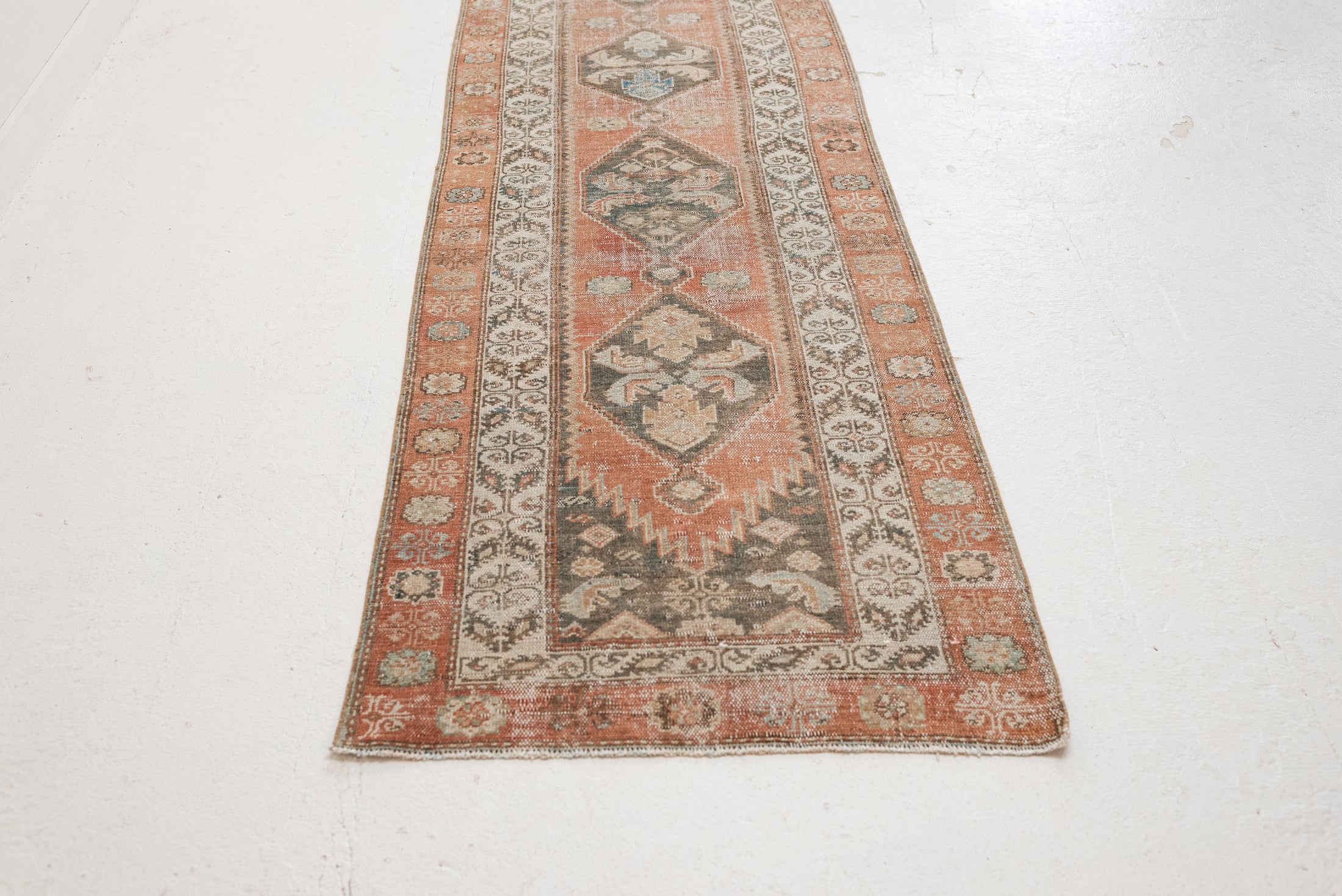 2'7 x 13'5 | CE-R-4314