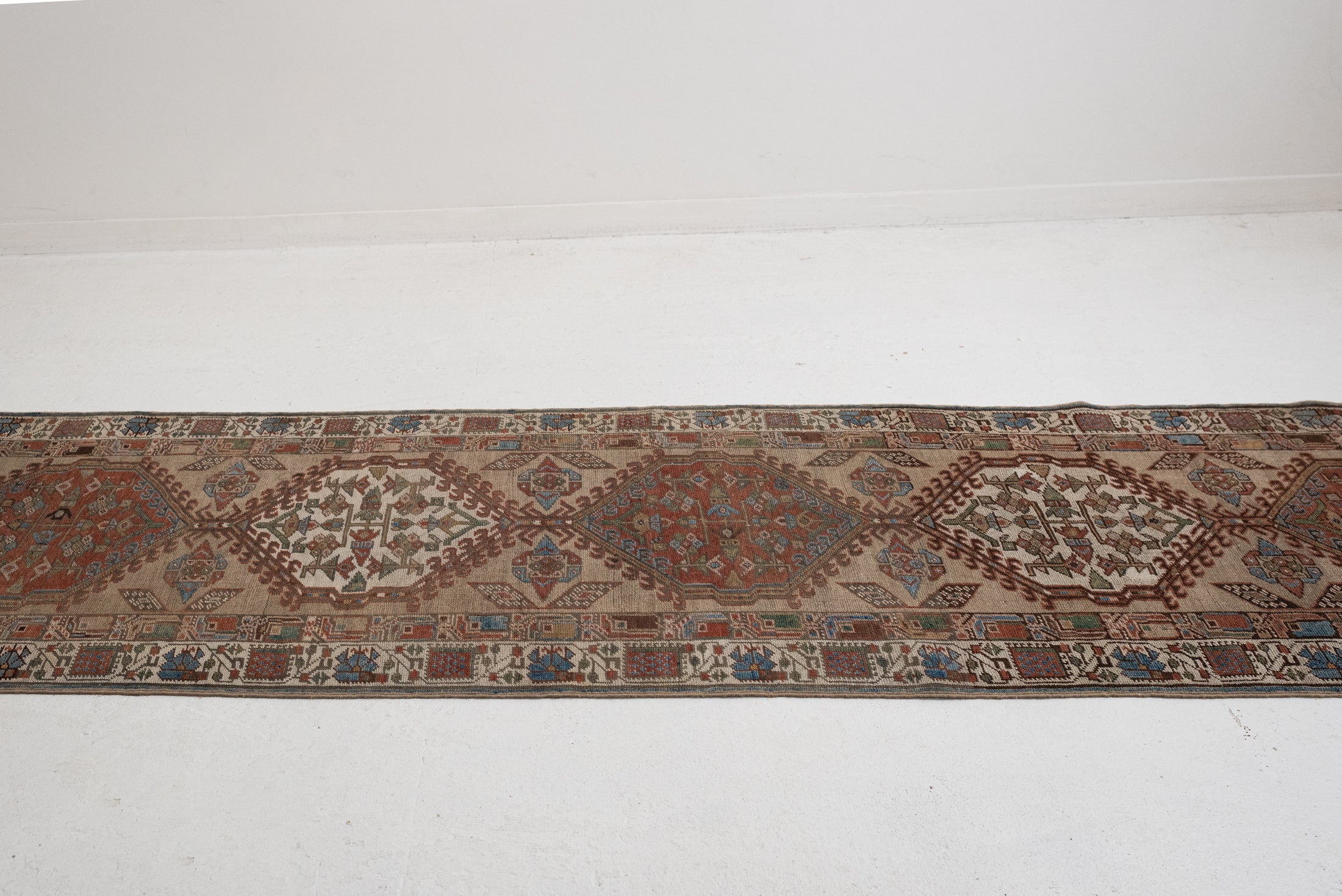 2'10 x 13'8 | CE-R-4311