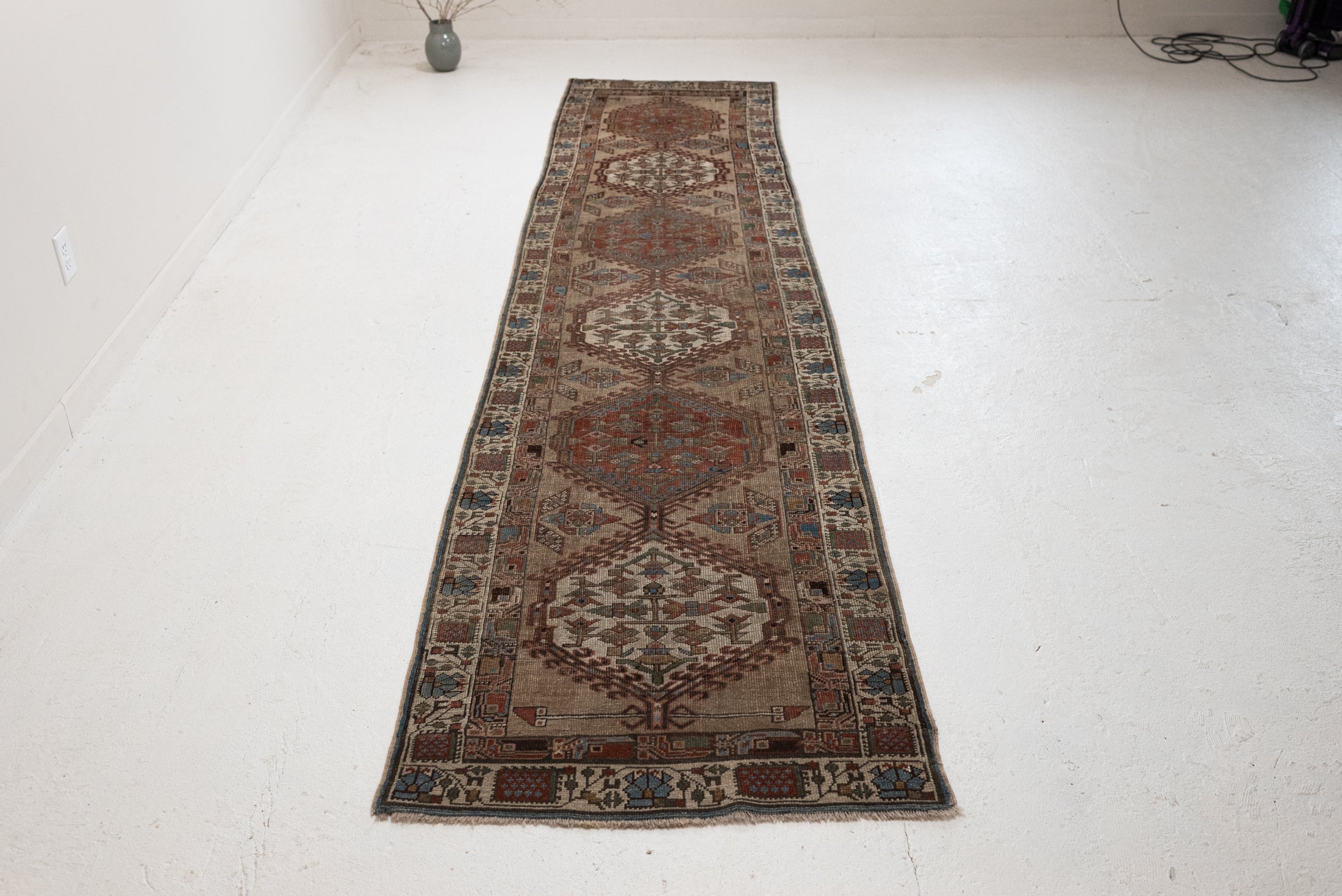 2'10 x 13'8 | CE-R-4311