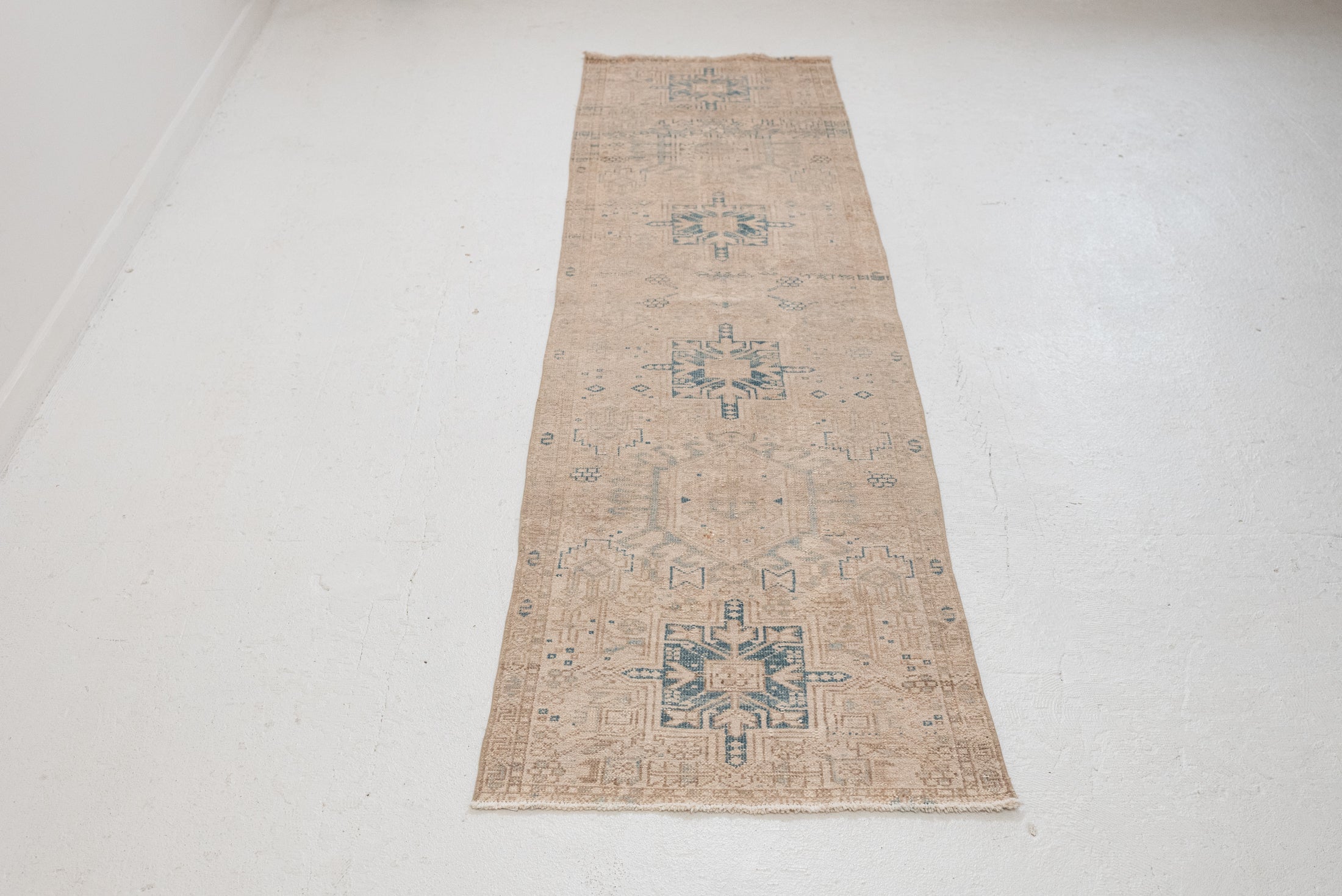 2'4 x 8'6 | CE-R-4298