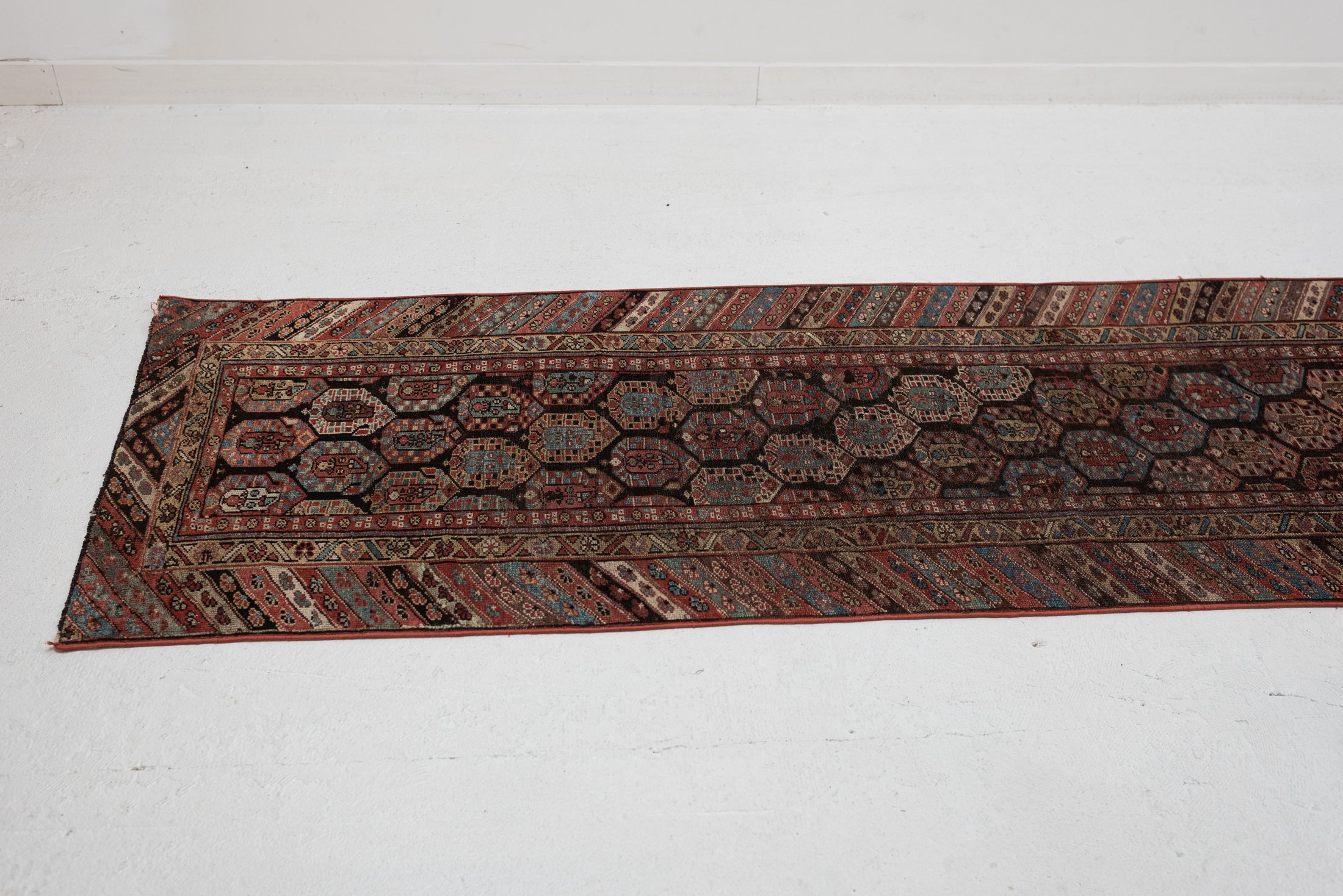 2'10 x 14'6 | CE-R-4307