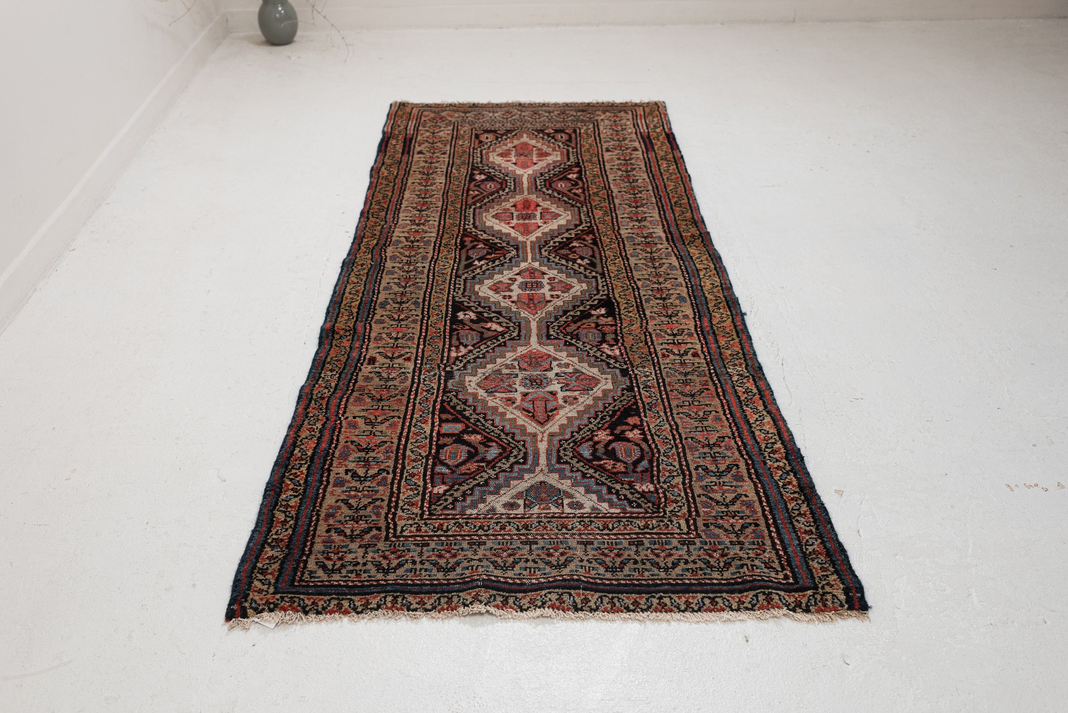 3'3 x 8'1 | CE-R-4335