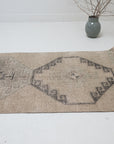 2'7 x 11'0 | Beautiful Vintage Runner | R-3317