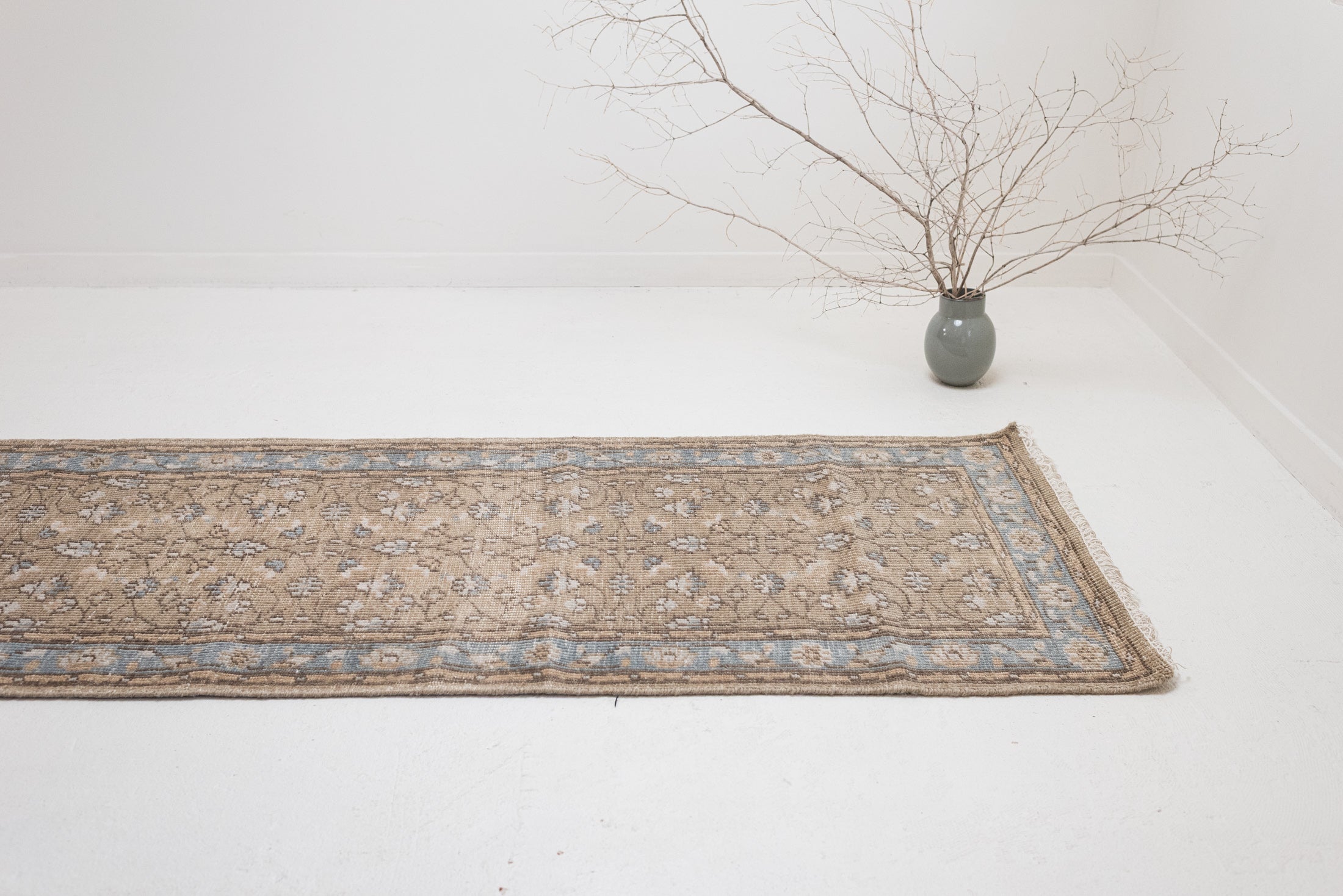 2&#39;10 x 10&#39;10 | Kathrina Runner | R-3265