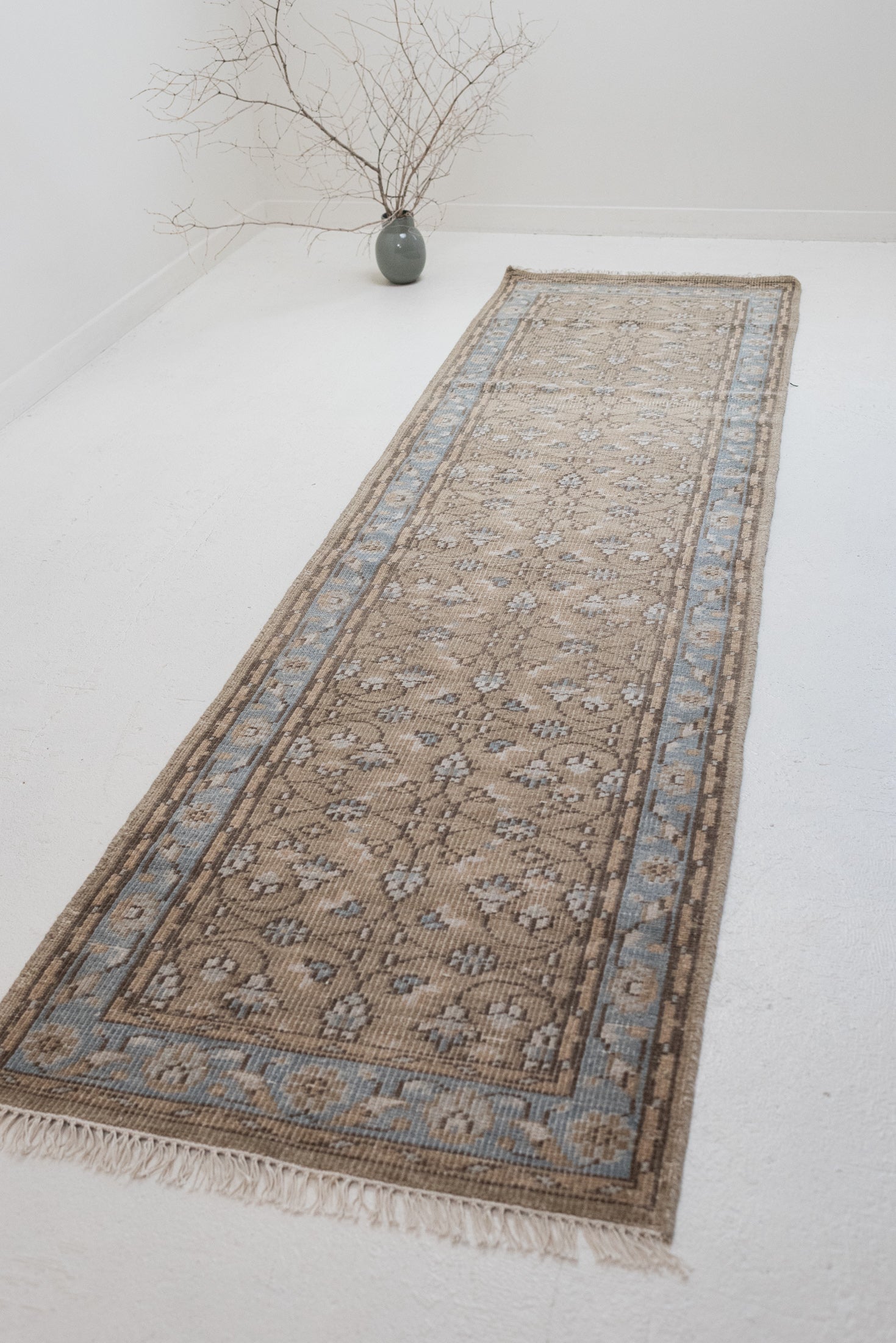2&#39;10 x 10&#39;10 | Kathrina Runner | R-3265