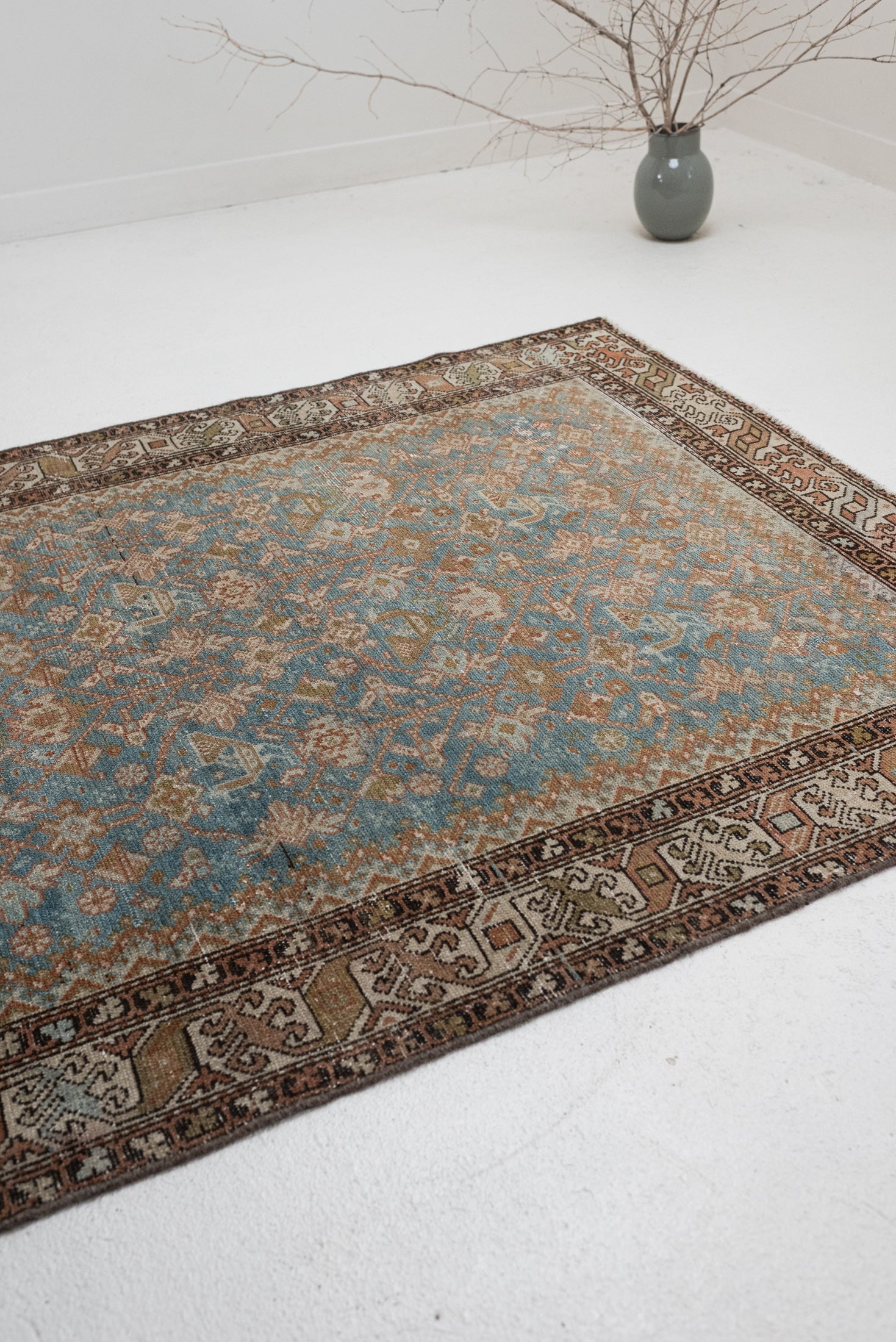 4&#39;3 x 8&#39;0 | Vintage Malayer Scatter Rug | W-3288