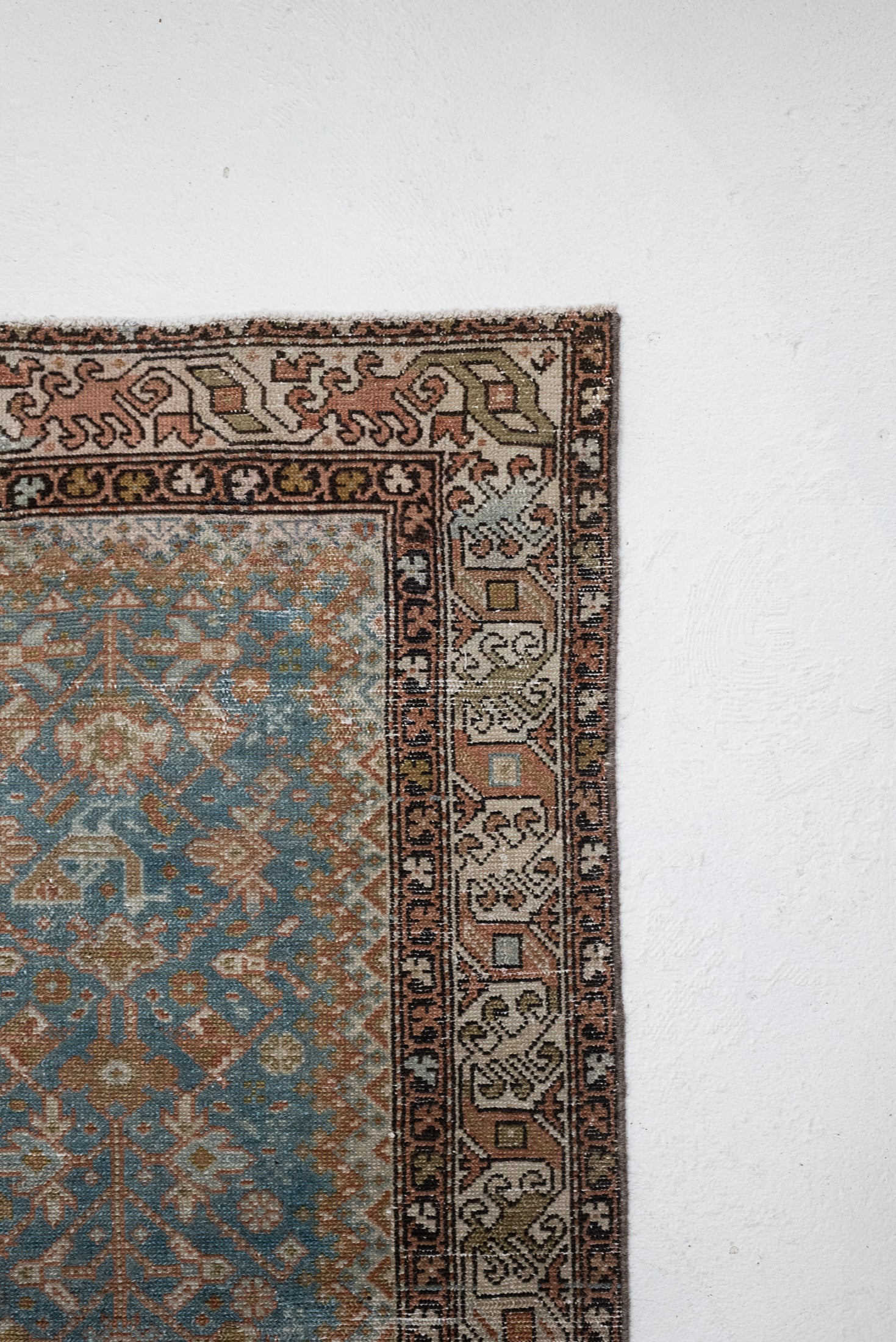 4&#39;3 x 8&#39;0 | Vintage Malayer Scatter Rug | W-3288