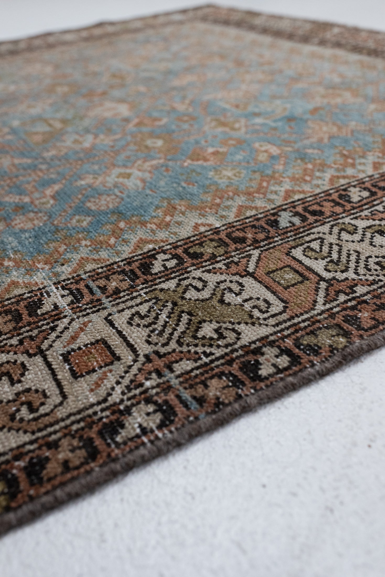 4&#39;3 x 8&#39;0 | Vintage Malayer Scatter Rug | W-3288