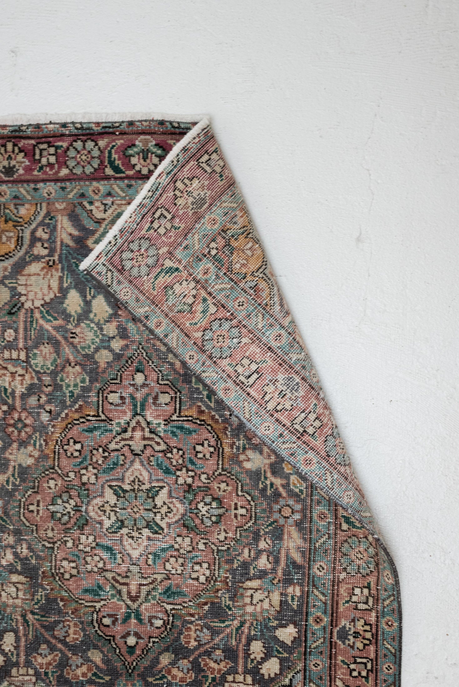 2&#39;7 x 12&#39;2 | Colorful Tabriz Vintage Runner | R-3303