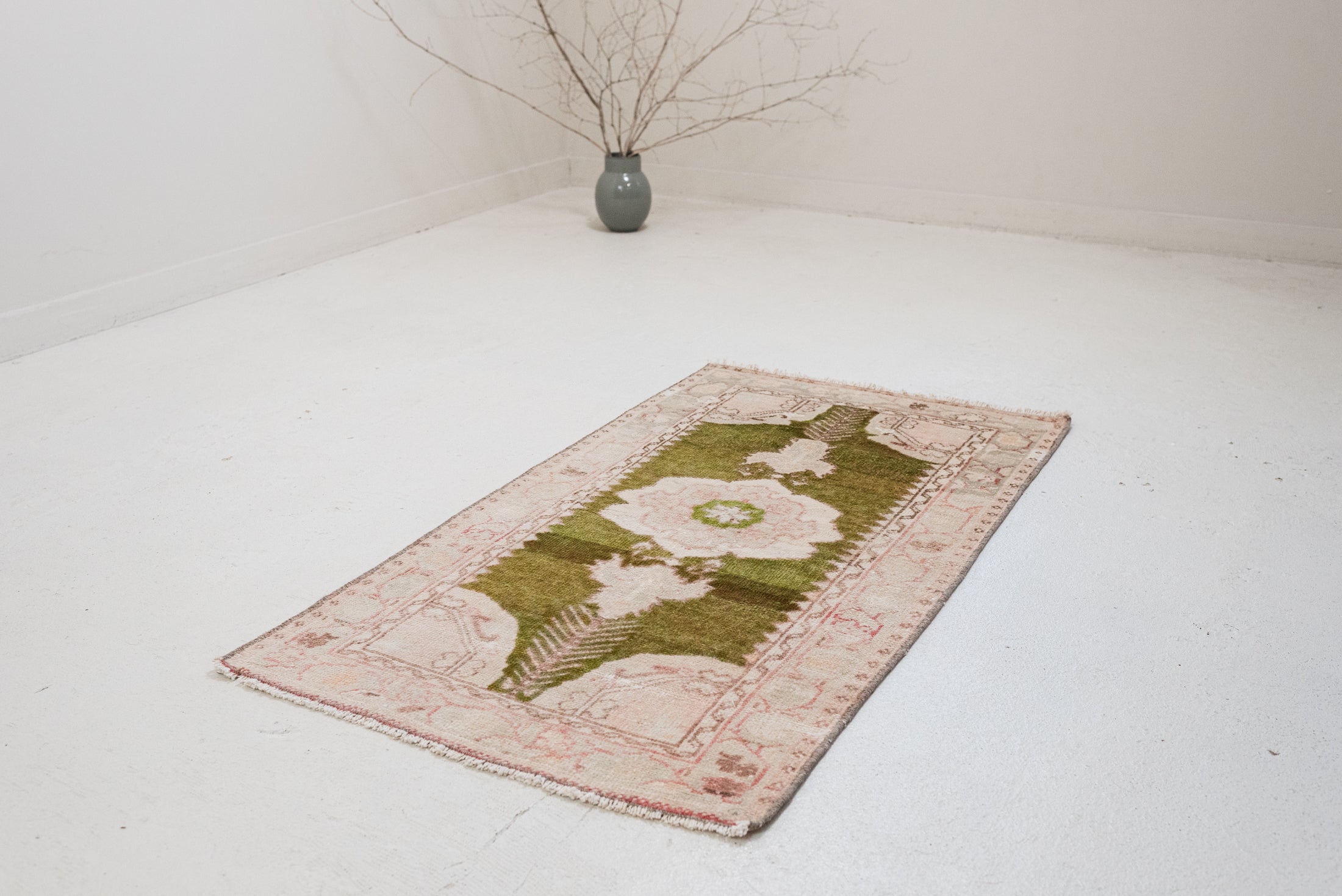 2'4 x 4'3 | W-4512