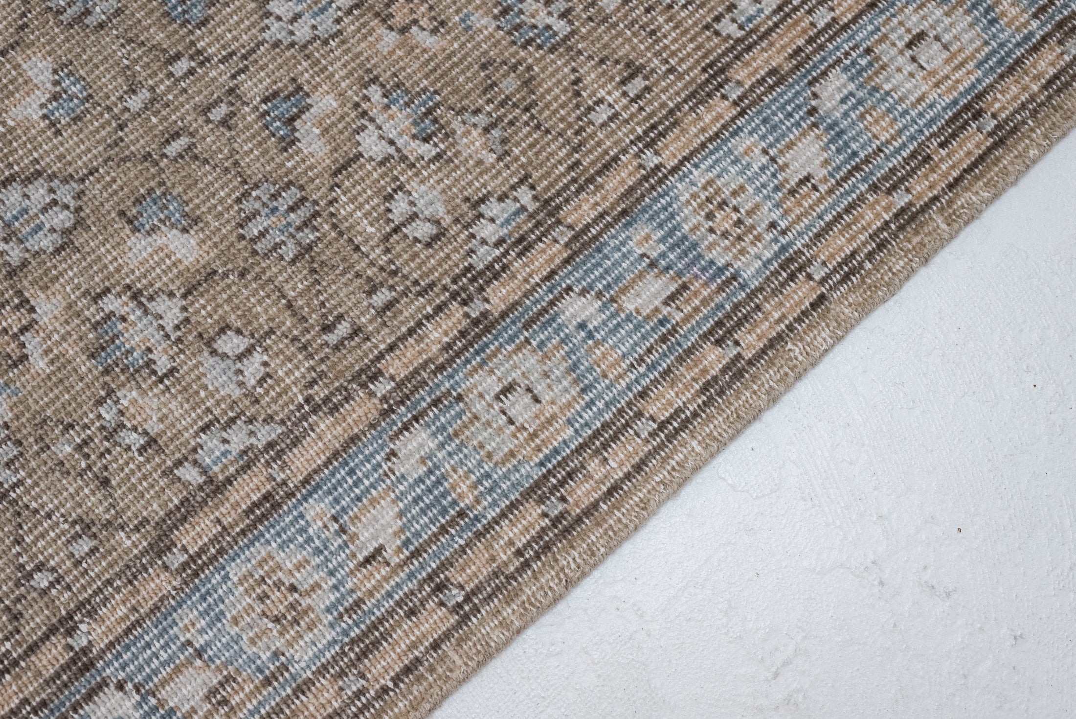 2&#39;10 x 10&#39;0 | Kathrina Runner | R-3262