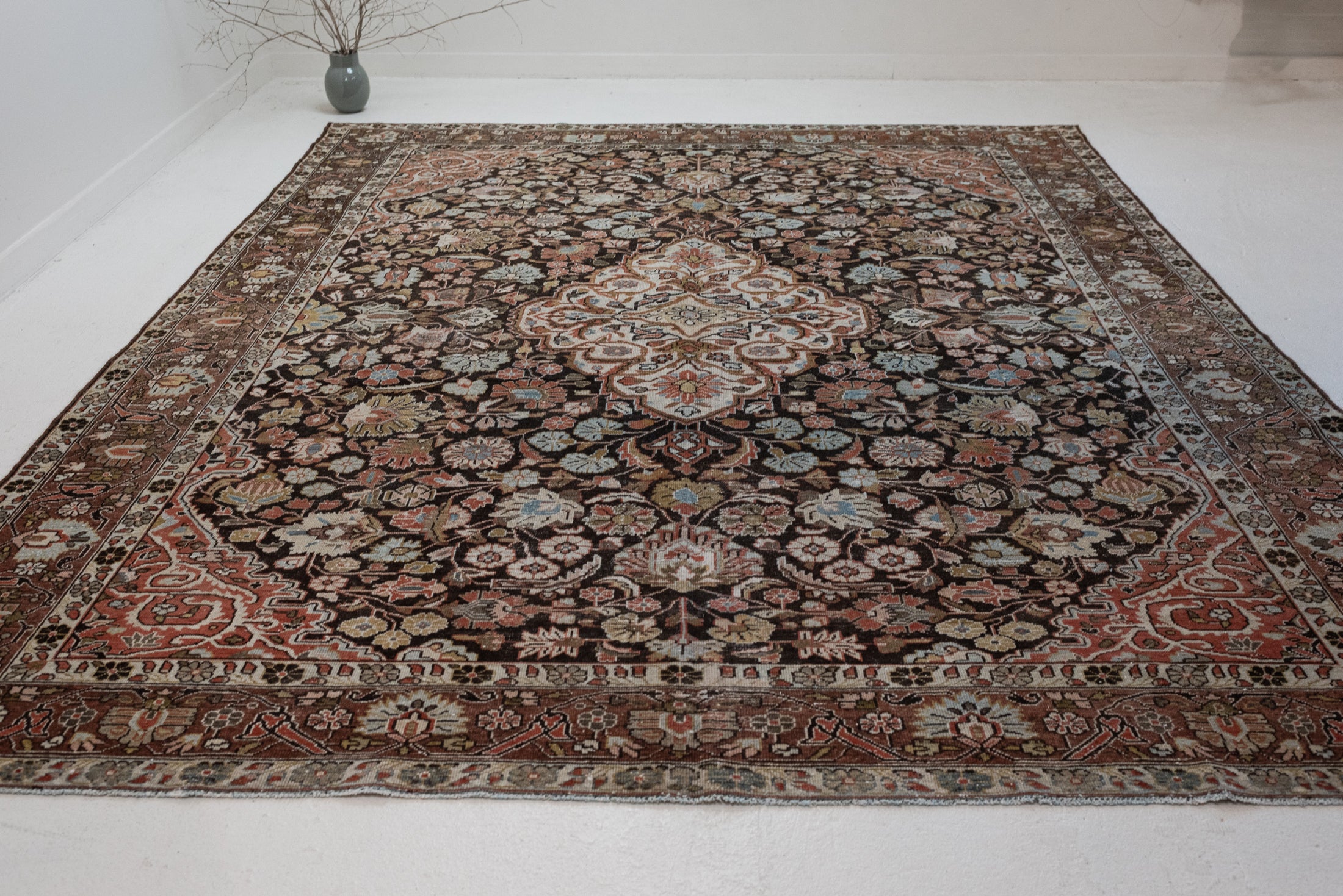 8&#39;4 x 11&#39;0 | Beautiful Malayer Rug | L-3289