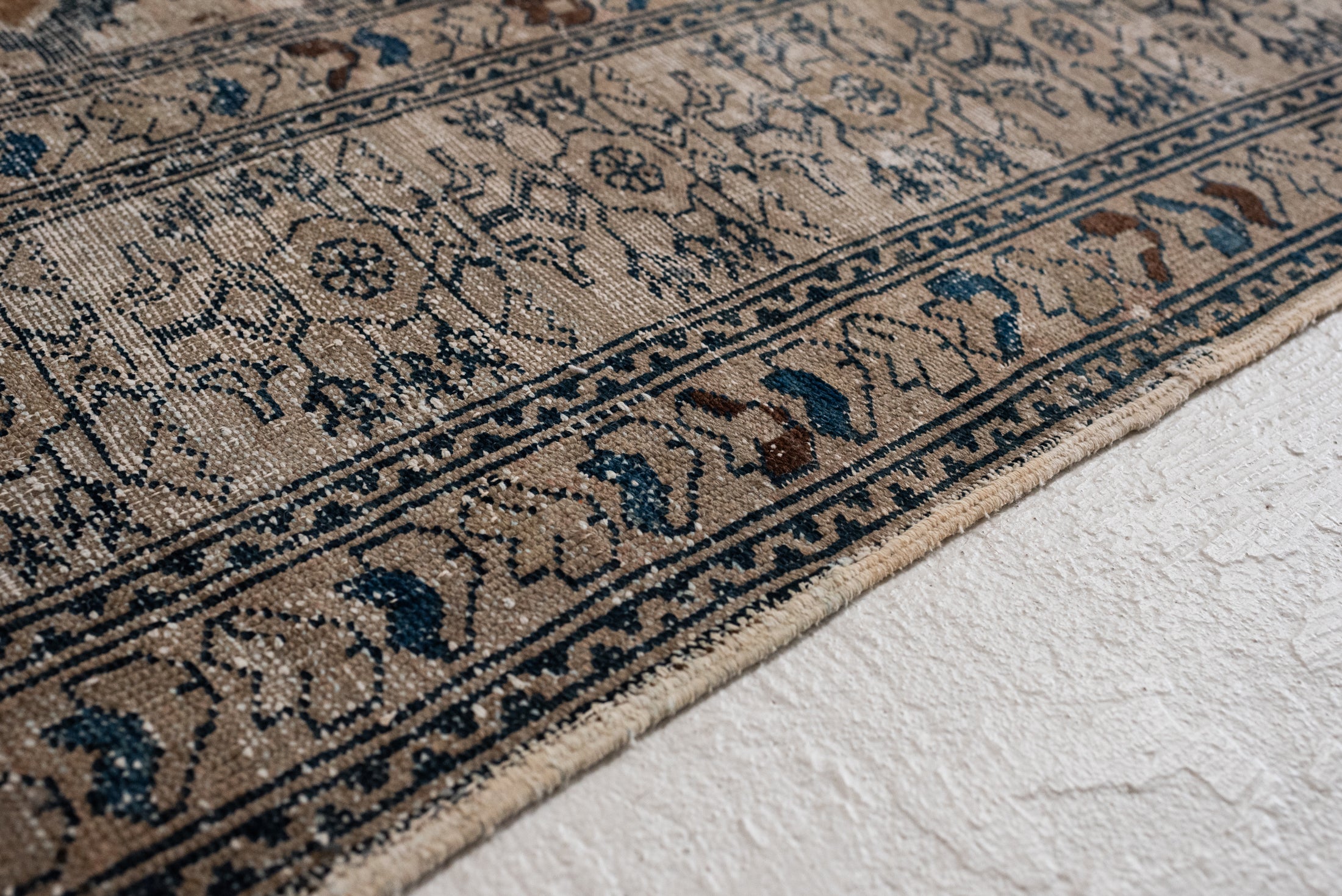 5&#39;10 x 12&#39;3 | Extra Large Antique Farahan Rug | CE-L-3387