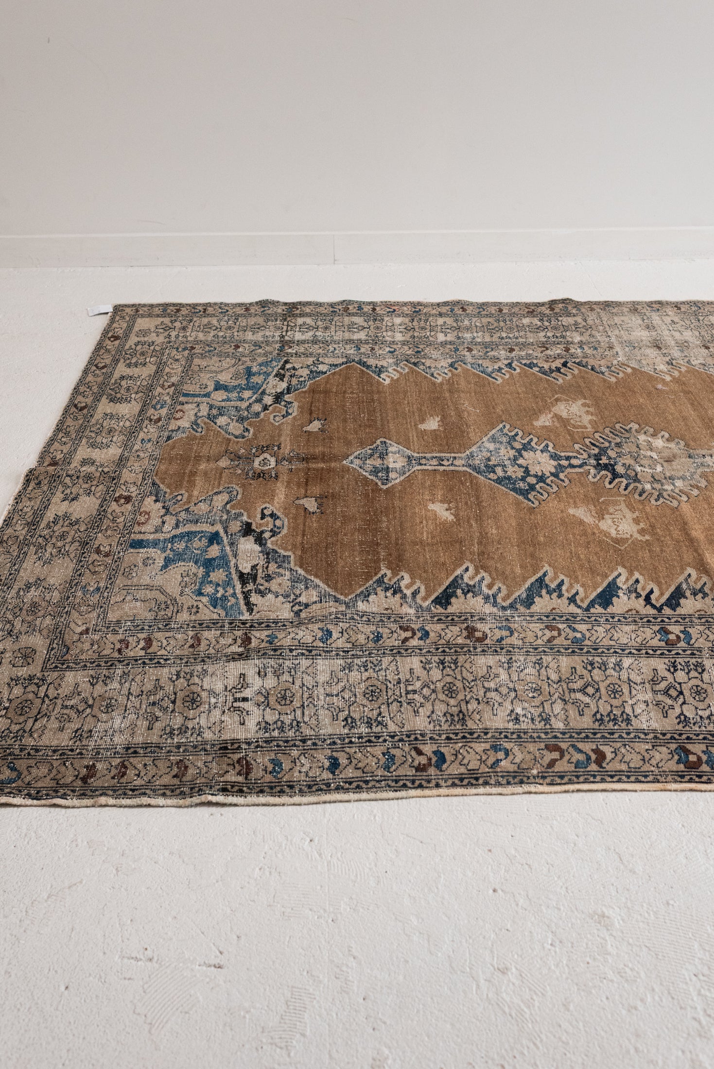 5&#39;10 x 12&#39;3 | Extra Large Antique Farahan Rug | CE-L-3387