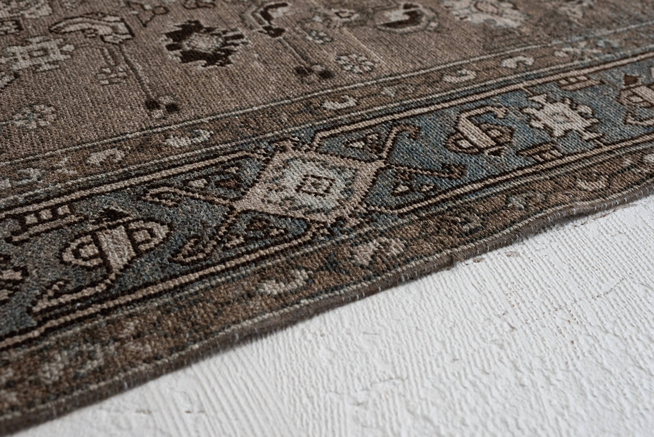 3&#39;3 x 10&#39;4 | 1930s Malayer Runner | CE-R-3346