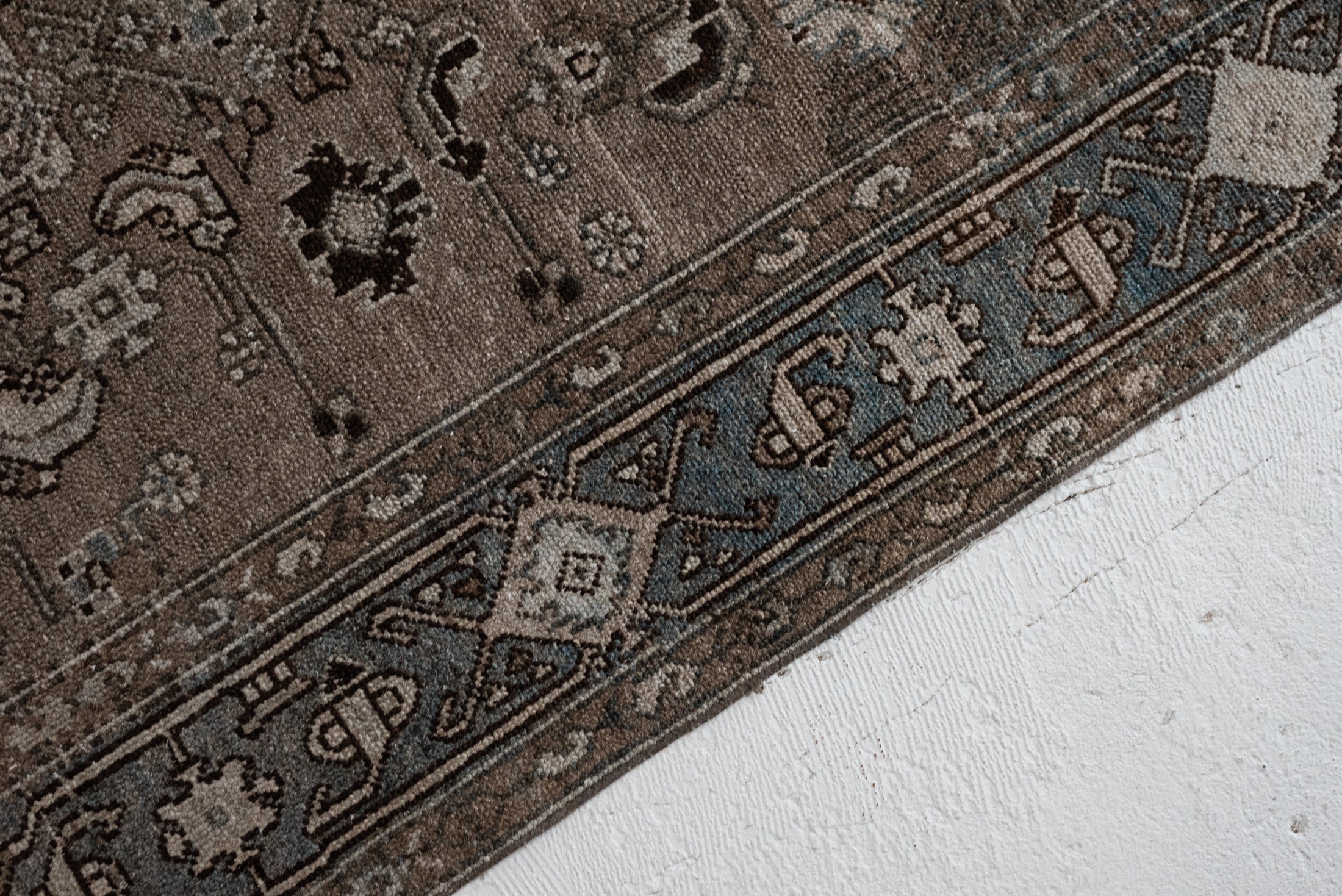 3&#39;3 x 10&#39;4 | 1930s Malayer Runner | CE-R-3346