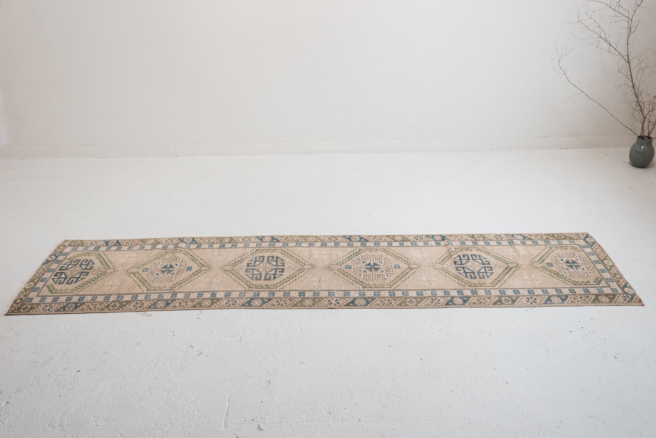 2'5 x 9'9 | CE-R-4300