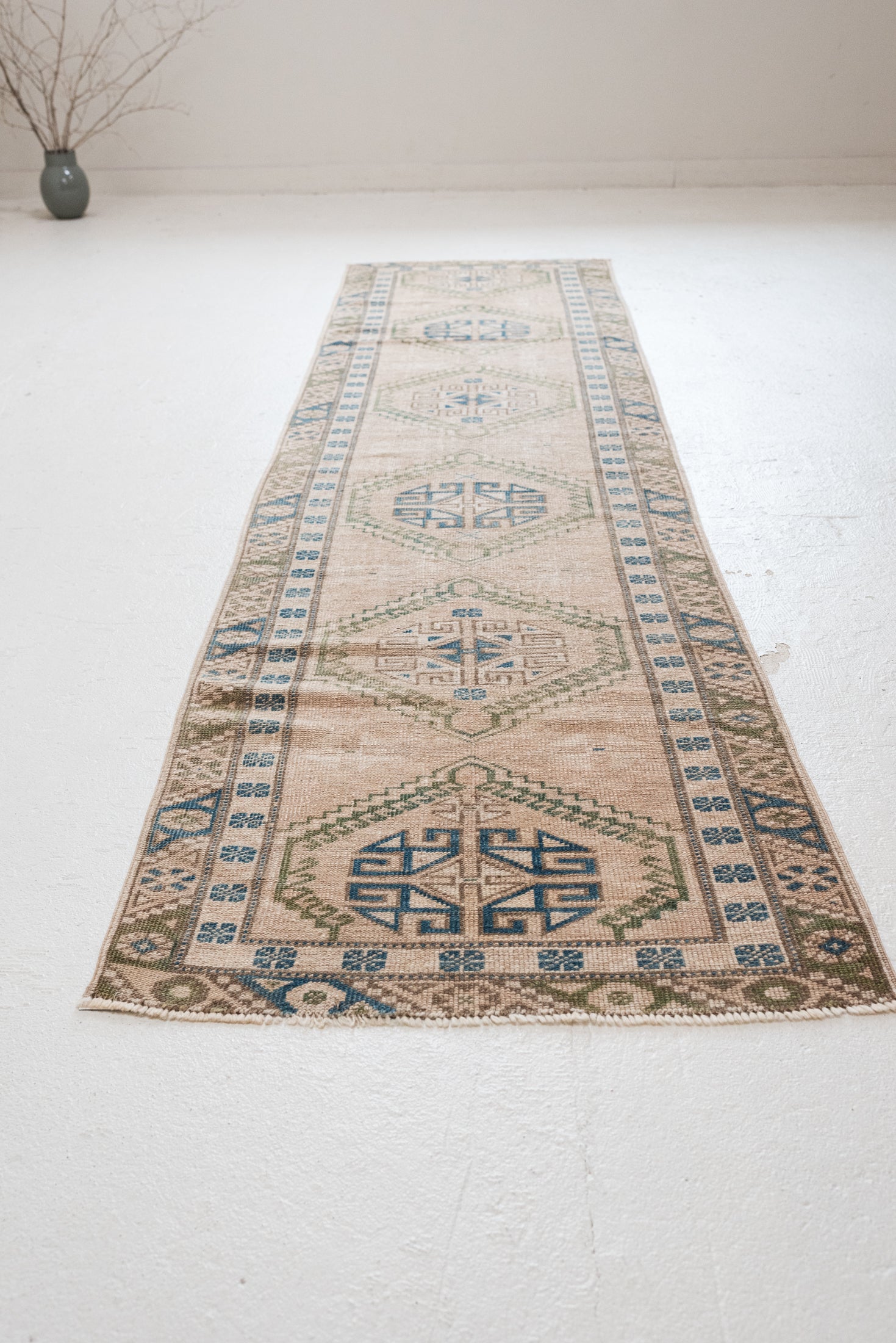 2'5 x 9'9 | CE-R-4300